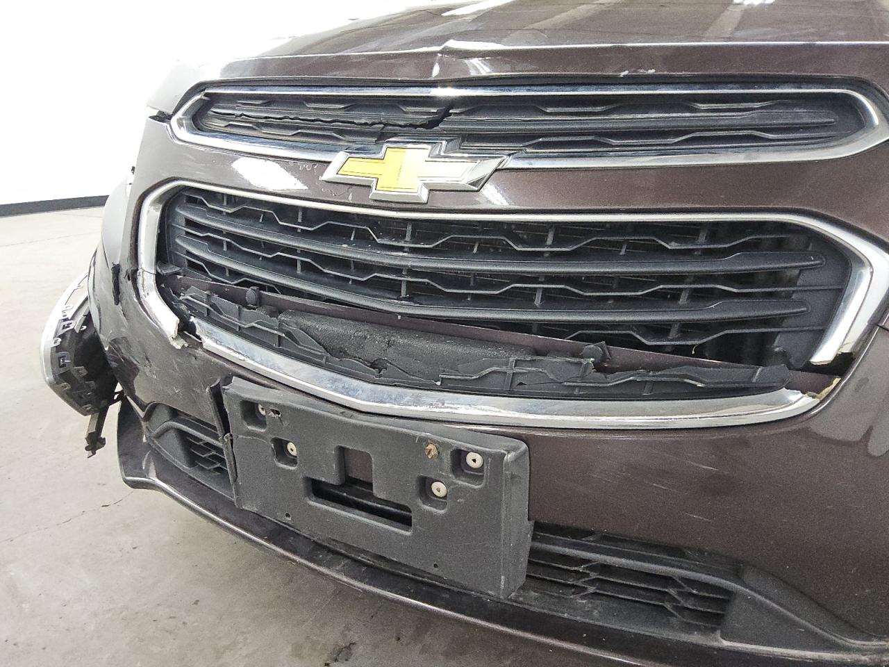 2015 Chevrolet Cruze Lt Brown vin: 1G1PC5SB0F7249134 Damage: Grille, Broken, Replacement Required