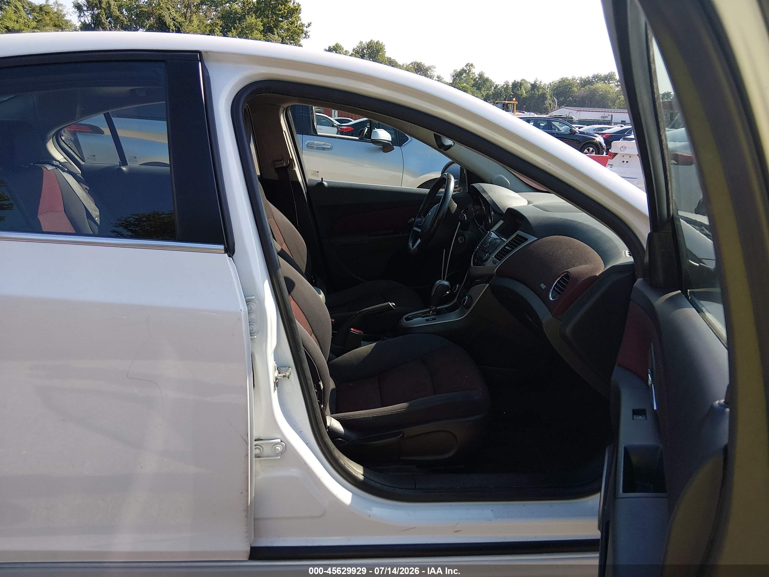 2013 Chevrolet Cruze 1lt Auto Белый vin: 1G1PC5SB1D7268515