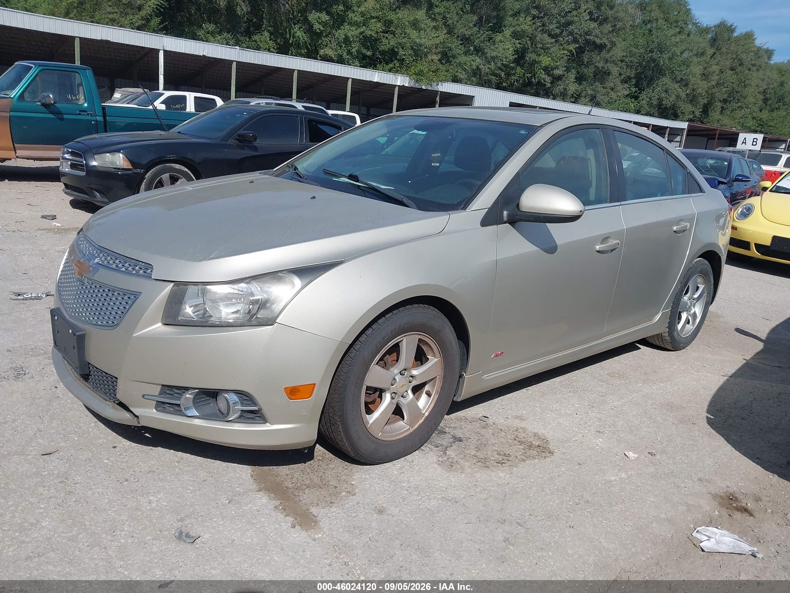 2014 Chevrolet Cruze 1lt Auto Champagne vin: 1G1PC5SB1E7152006
