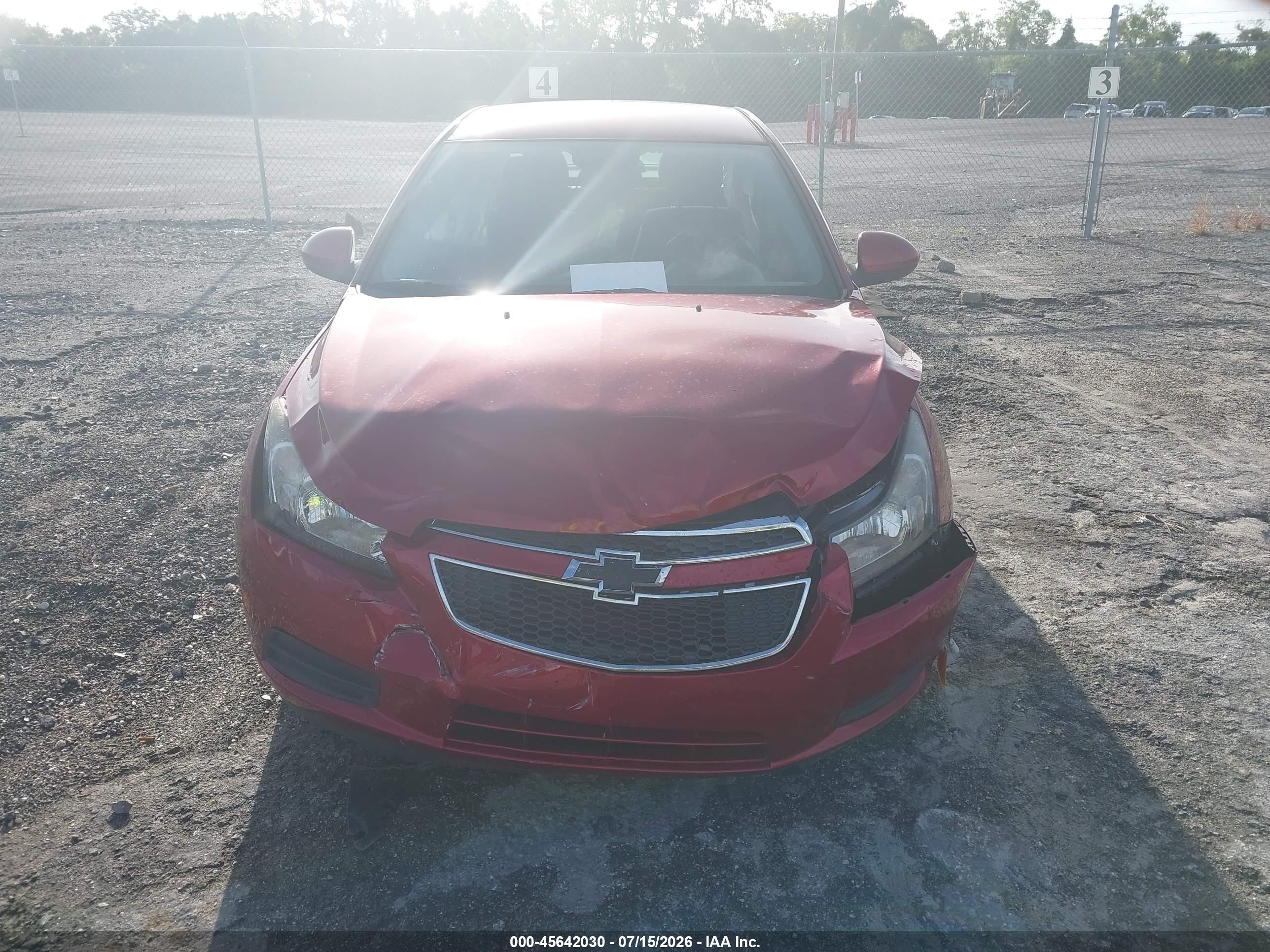 2014 Chevrolet Cruze 1lt Auto Burgundy vin: 1G1PC5SB1E7255197