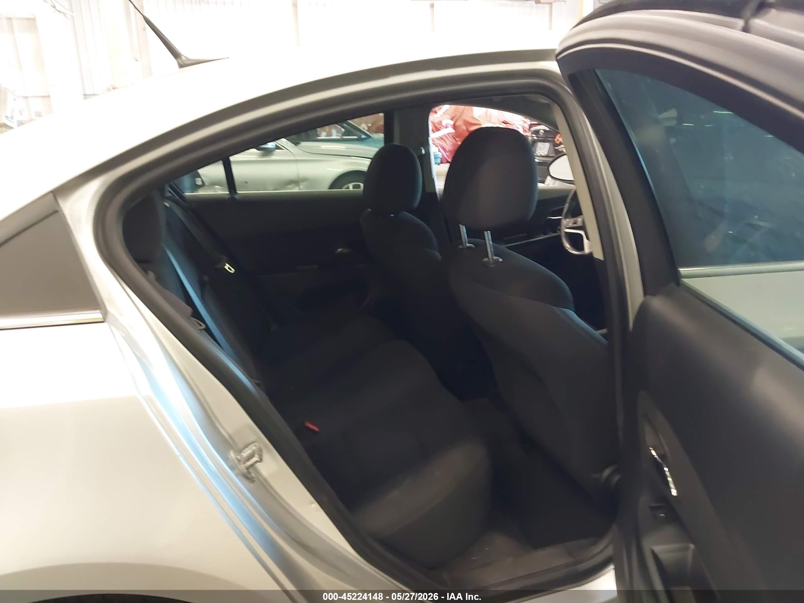 2014 Chevrolet Cruze 1lt Auto Silver vin: 1G1PC5SB1E7296414