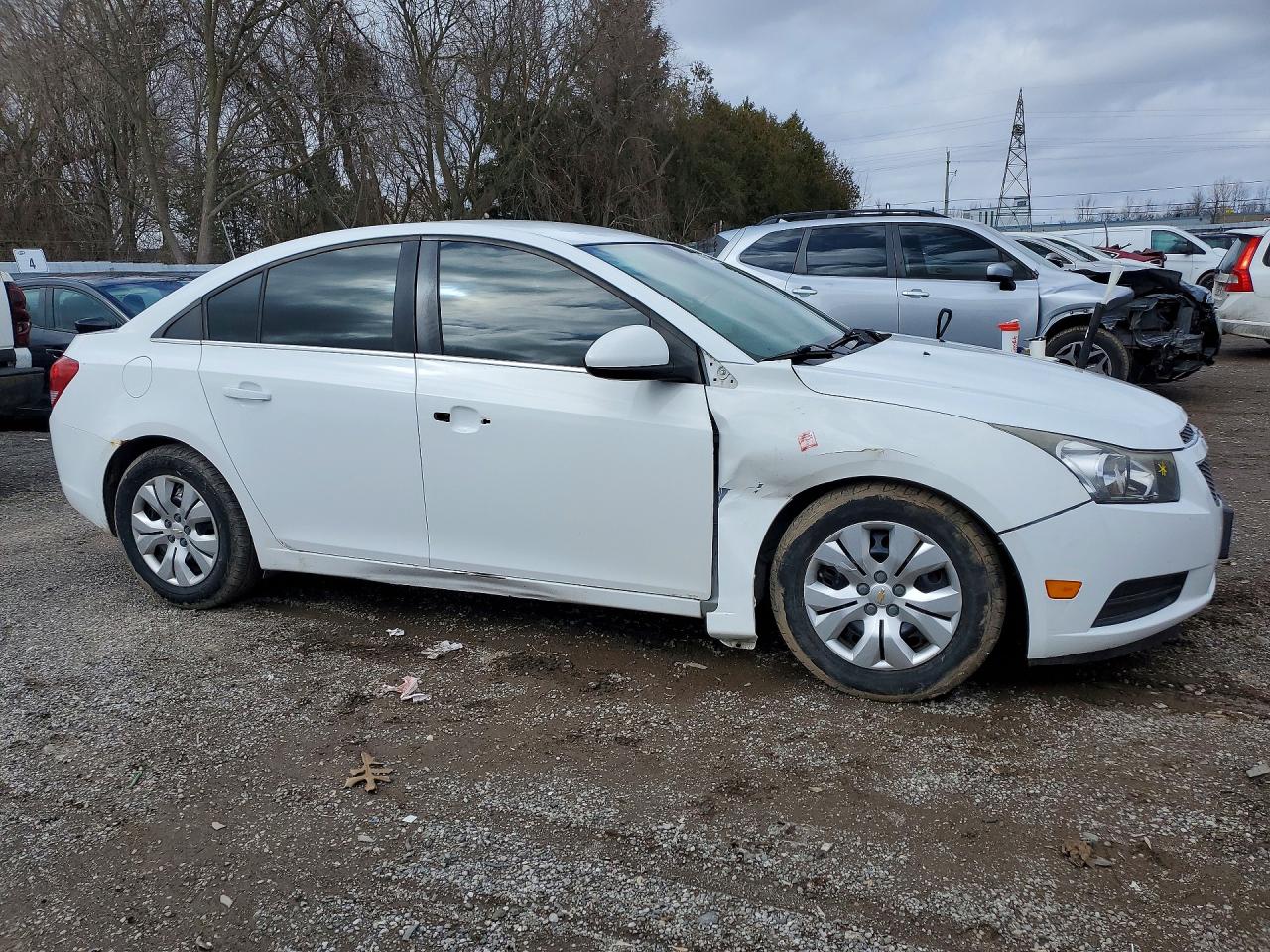 2014 Chevrolet Cruze Lt White vin: 1G1PC5SB1E7384623