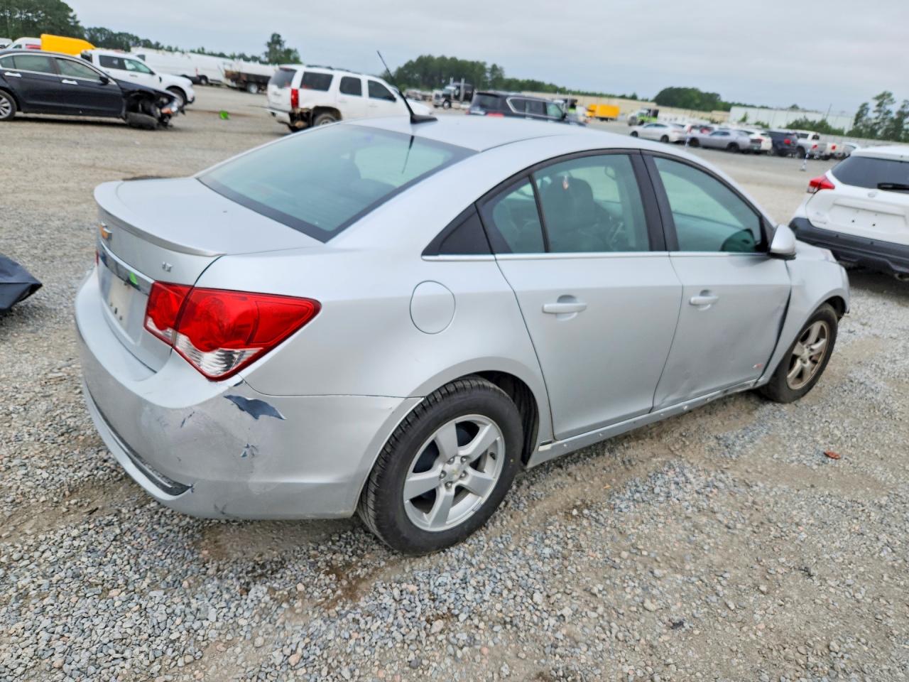 2014 Chevrolet Cruze Lt White vin: 1G1PC5SB1E7455674