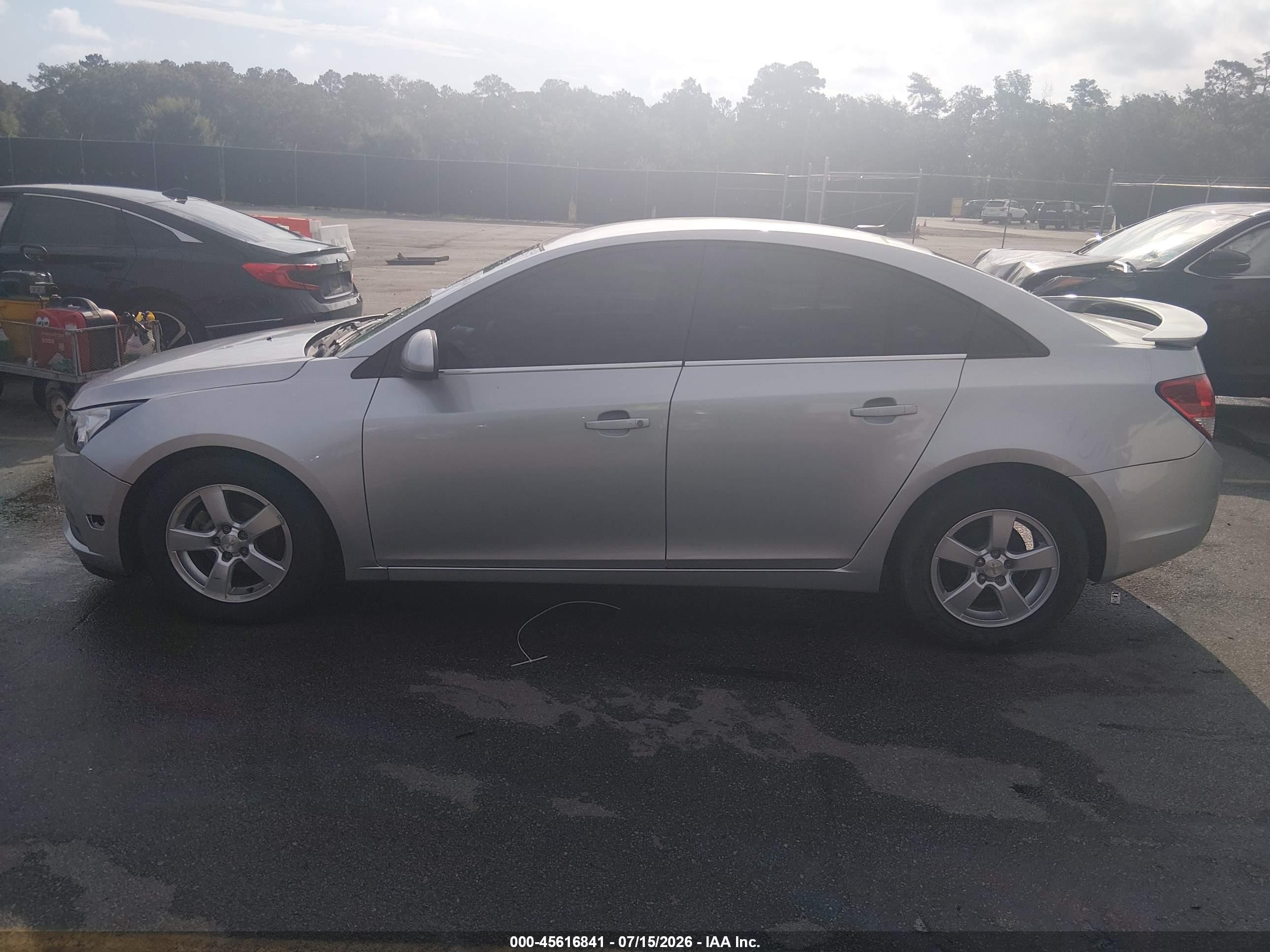 2014 Chevrolet Cruze 1lt Auto Silver vin: 1G1PC5SB1E7479831