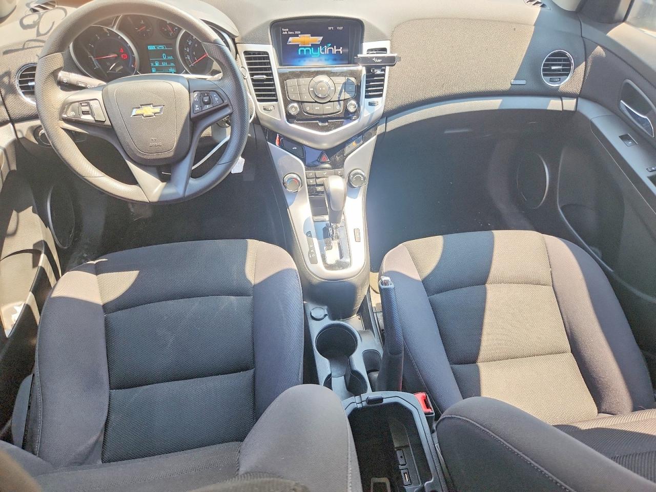 2015 Chevrolet Cruze Lt White vin: 1G1PC5SB1F7149933