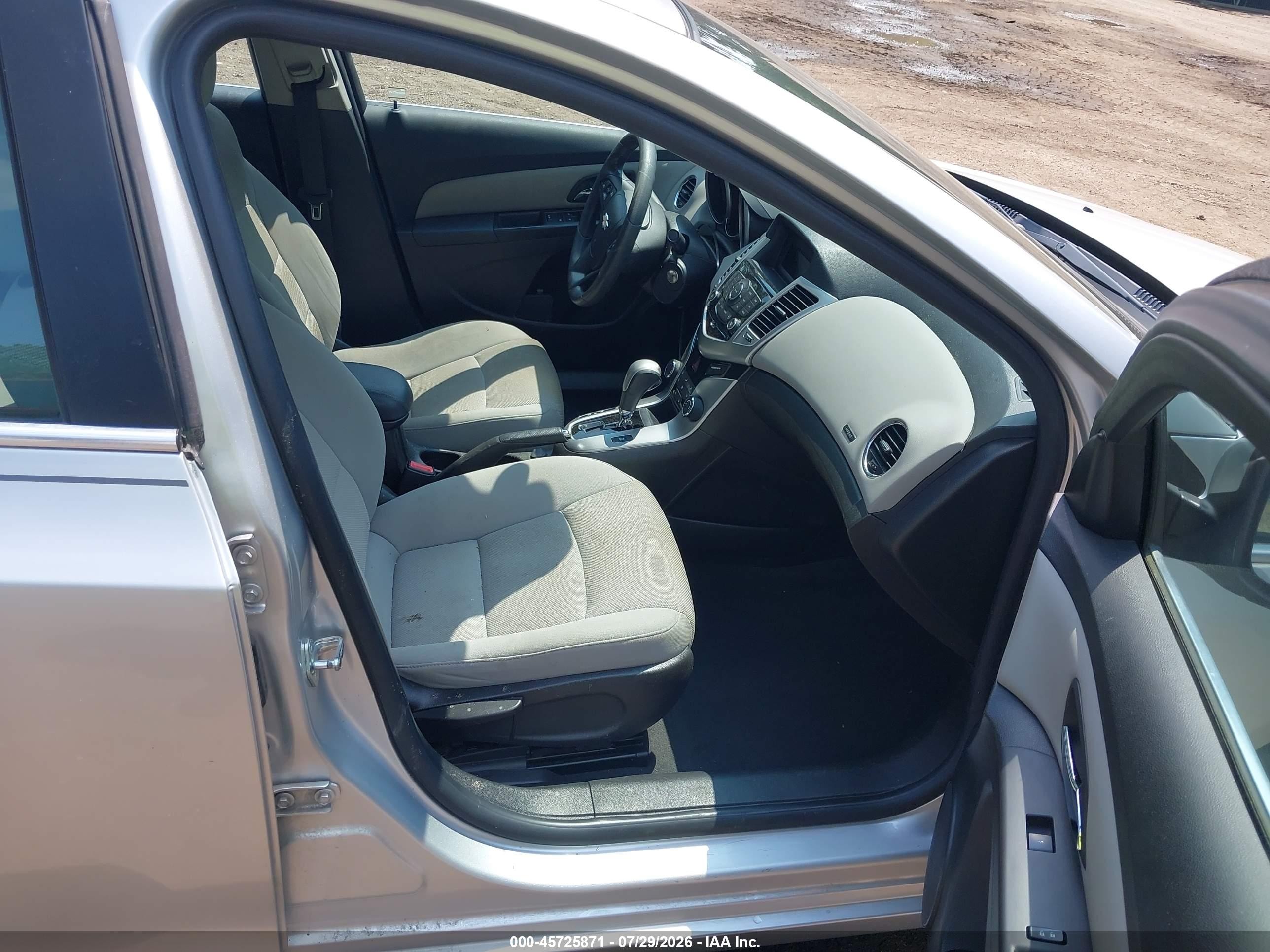2015 Chevrolet Cruze 1lt Auto Silver vin: 1G1PC5SB1F7217471