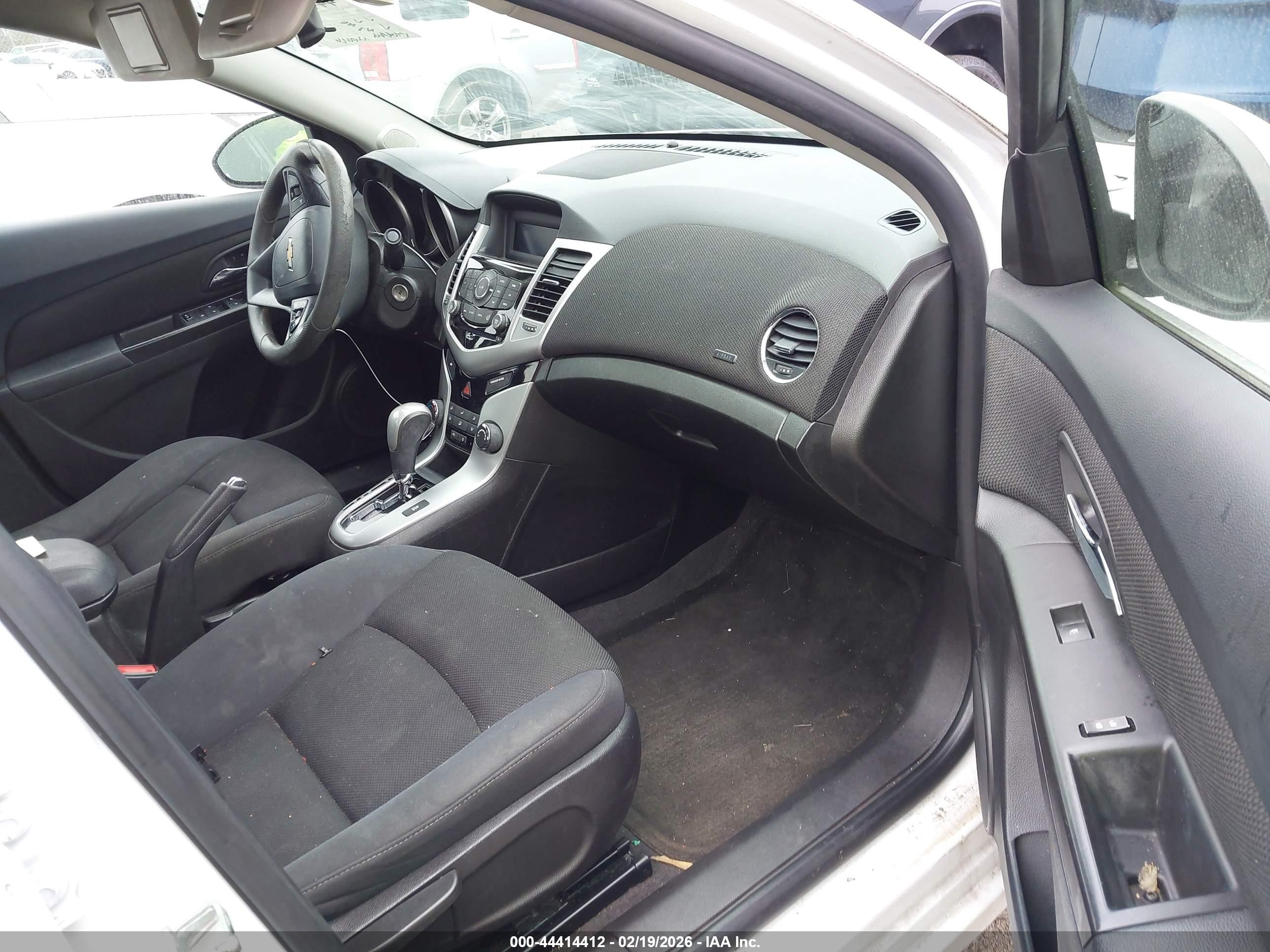 2015 Chevrolet Cruze 1lt Auto White vin: 1G1PC5SB1F7249398
