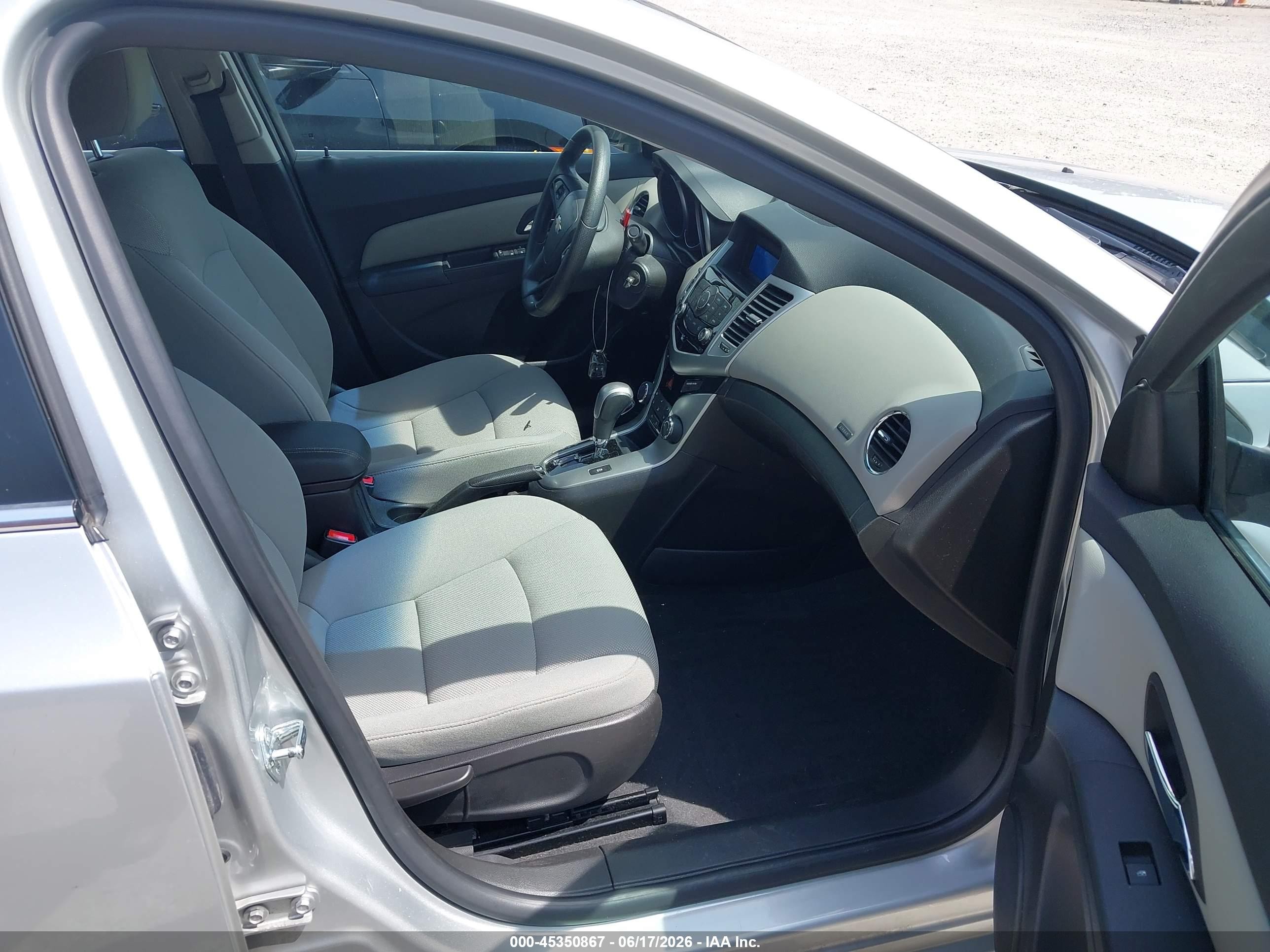 2015 Chevrolet Cruze 1lt Auto Silver vin: 1G1PC5SB1F7257324