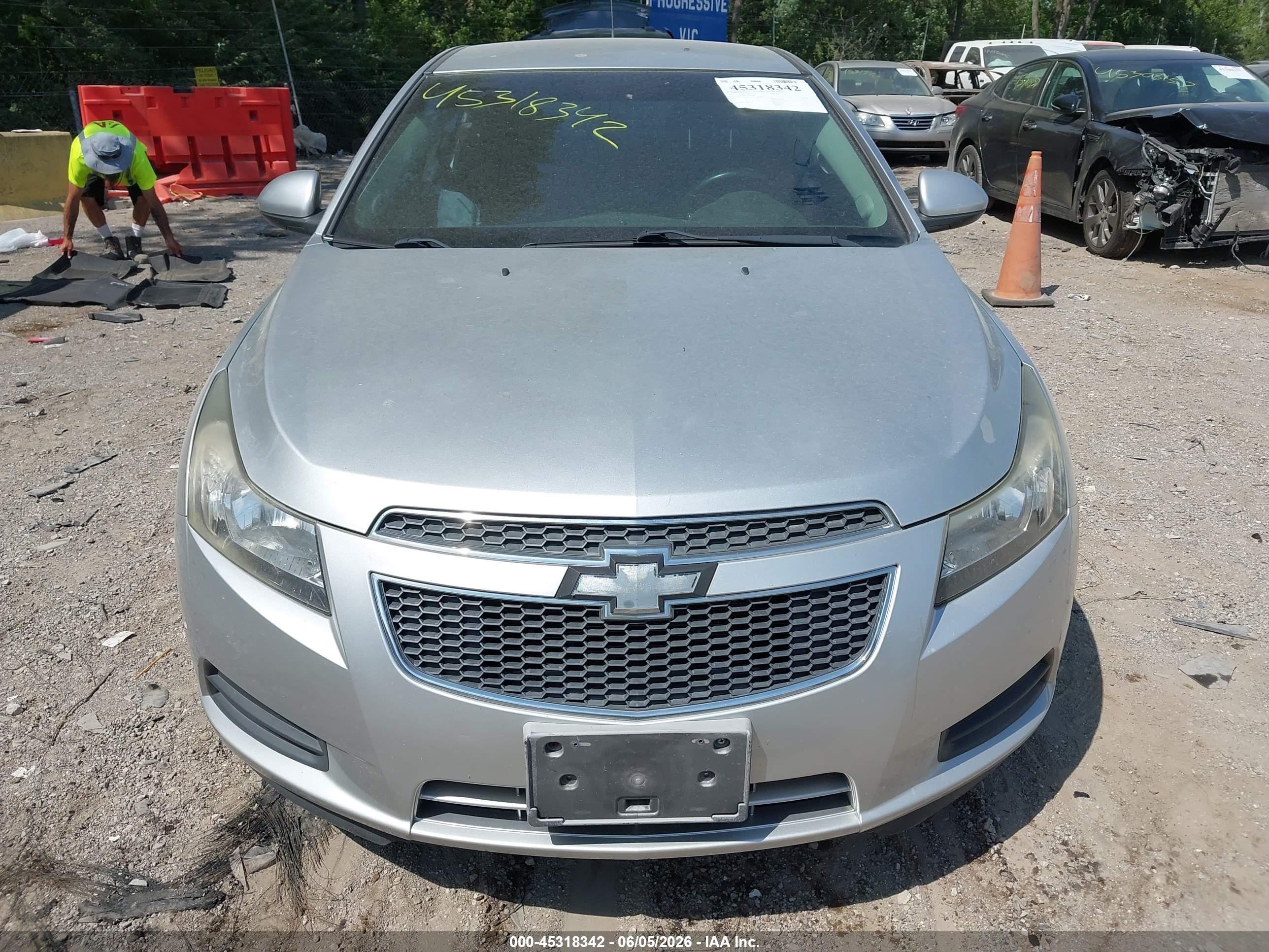2013 Chevrolet Cruze 1lt Auto Silver vin: 1G1PC5SB2D7207268