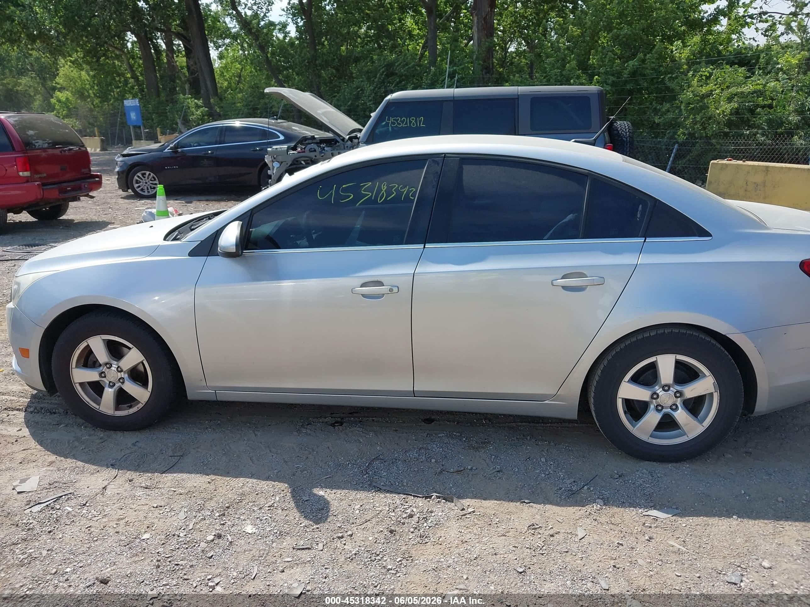 2013 Chevrolet Cruze 1lt Auto Silver vin: 1G1PC5SB2D7207268