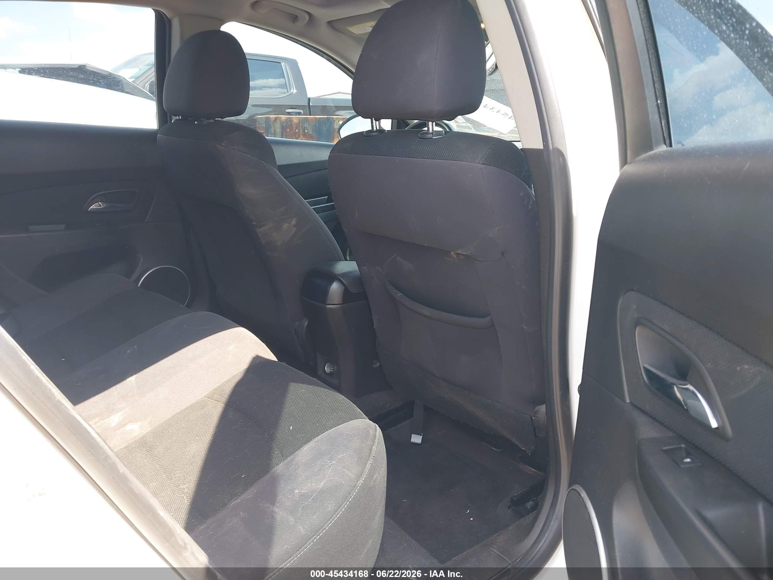2014 Chevrolet Cruze 1lt Auto White vin: 1G1PC5SB2E7246962