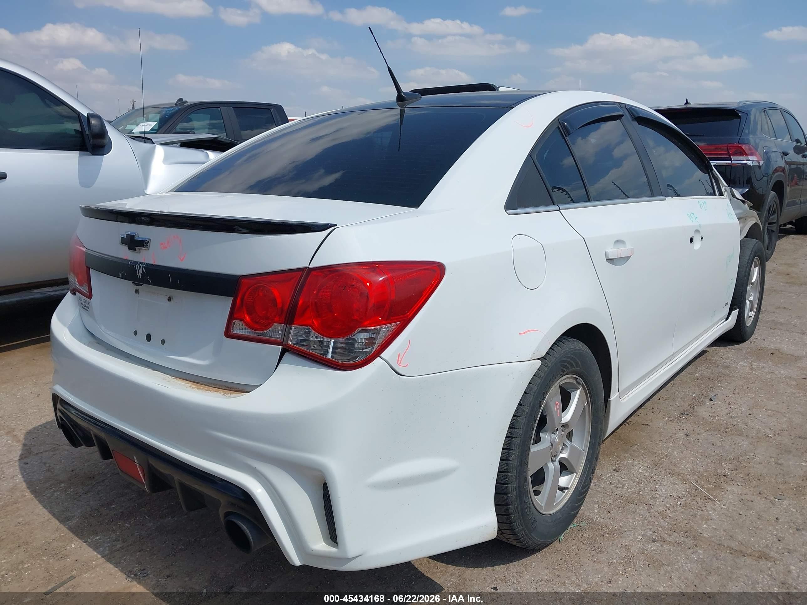 2014 Chevrolet Cruze 1lt Auto White vin: 1G1PC5SB2E7246962