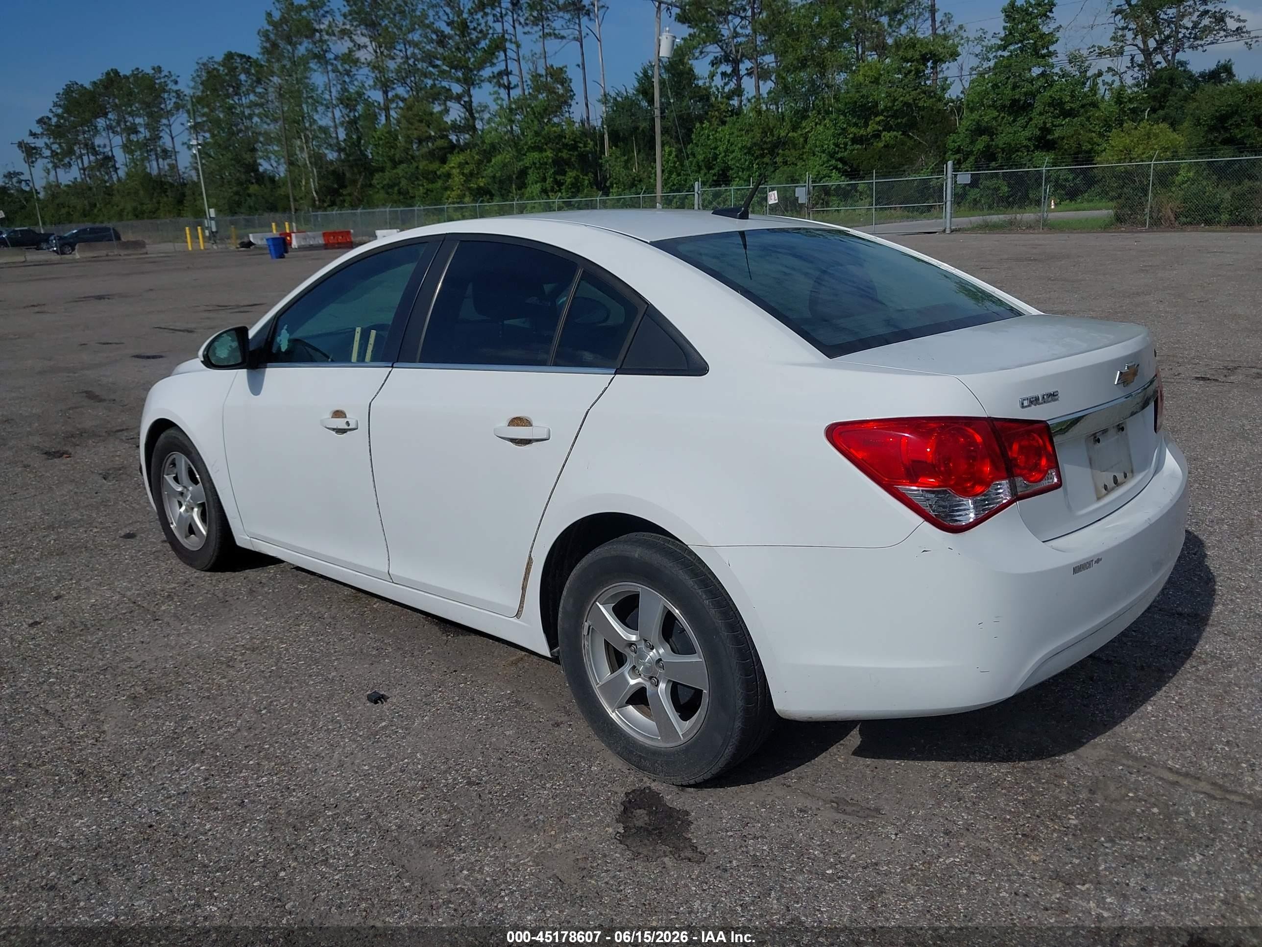 2014 Chevrolet Cruze 1lt Auto White vin: 1G1PC5SB2E7291870