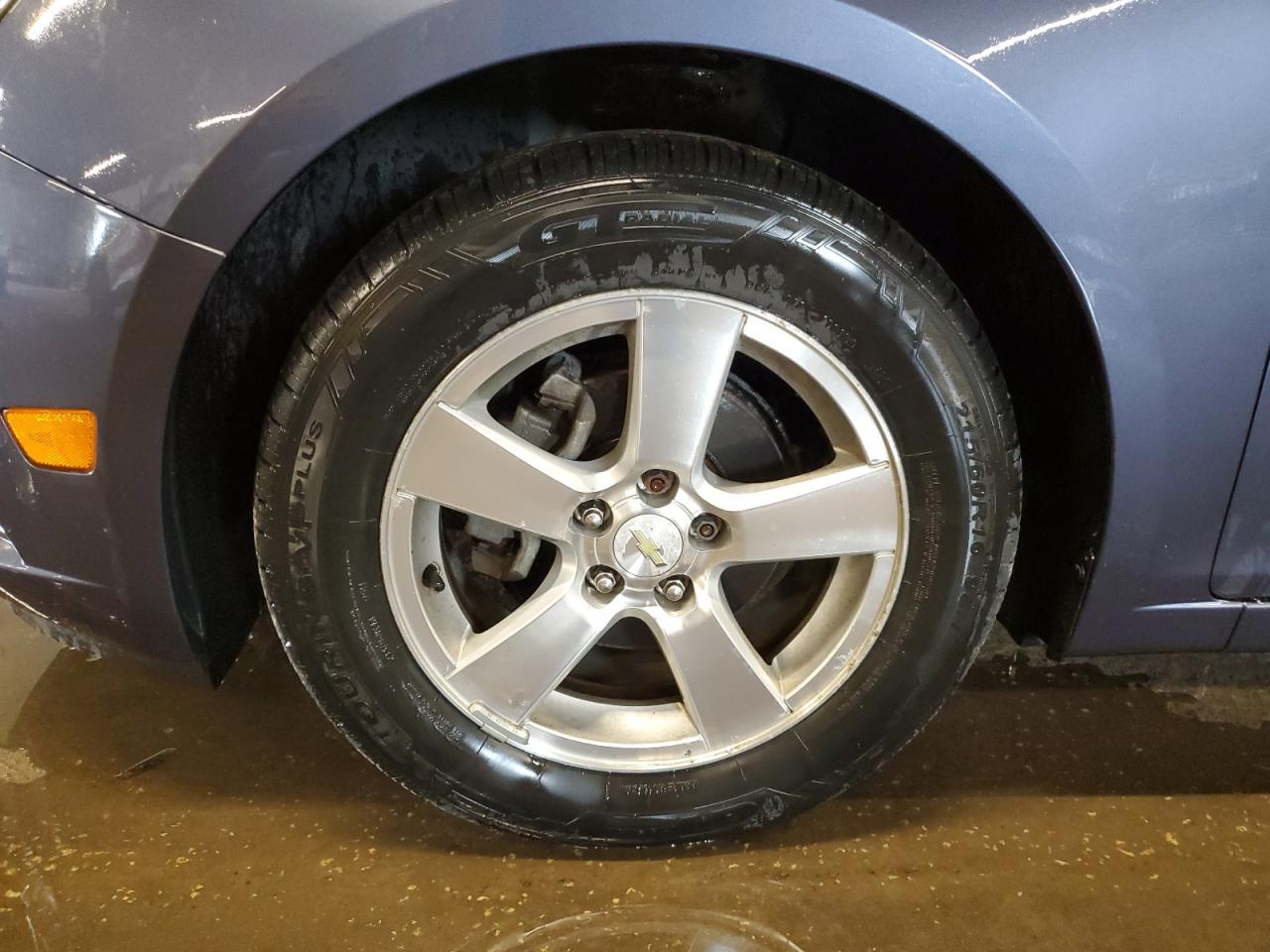 2014 Chevrolet Cruze Lt Blue vin: 1G1PC5SB2E7308974 Damage: Left Front Wheel, Curb Rash, 9 To 10 Inches