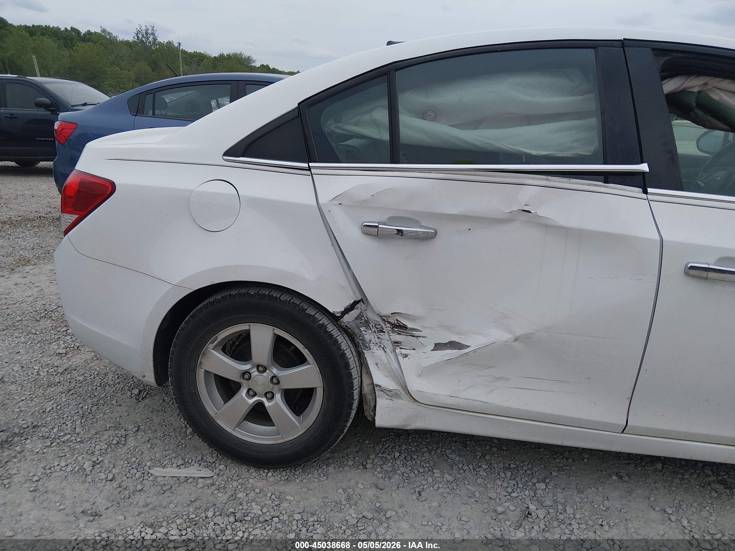 2014 Chevrolet Cruze 1lt Auto White vin: 1G1PC5SB2E7339237