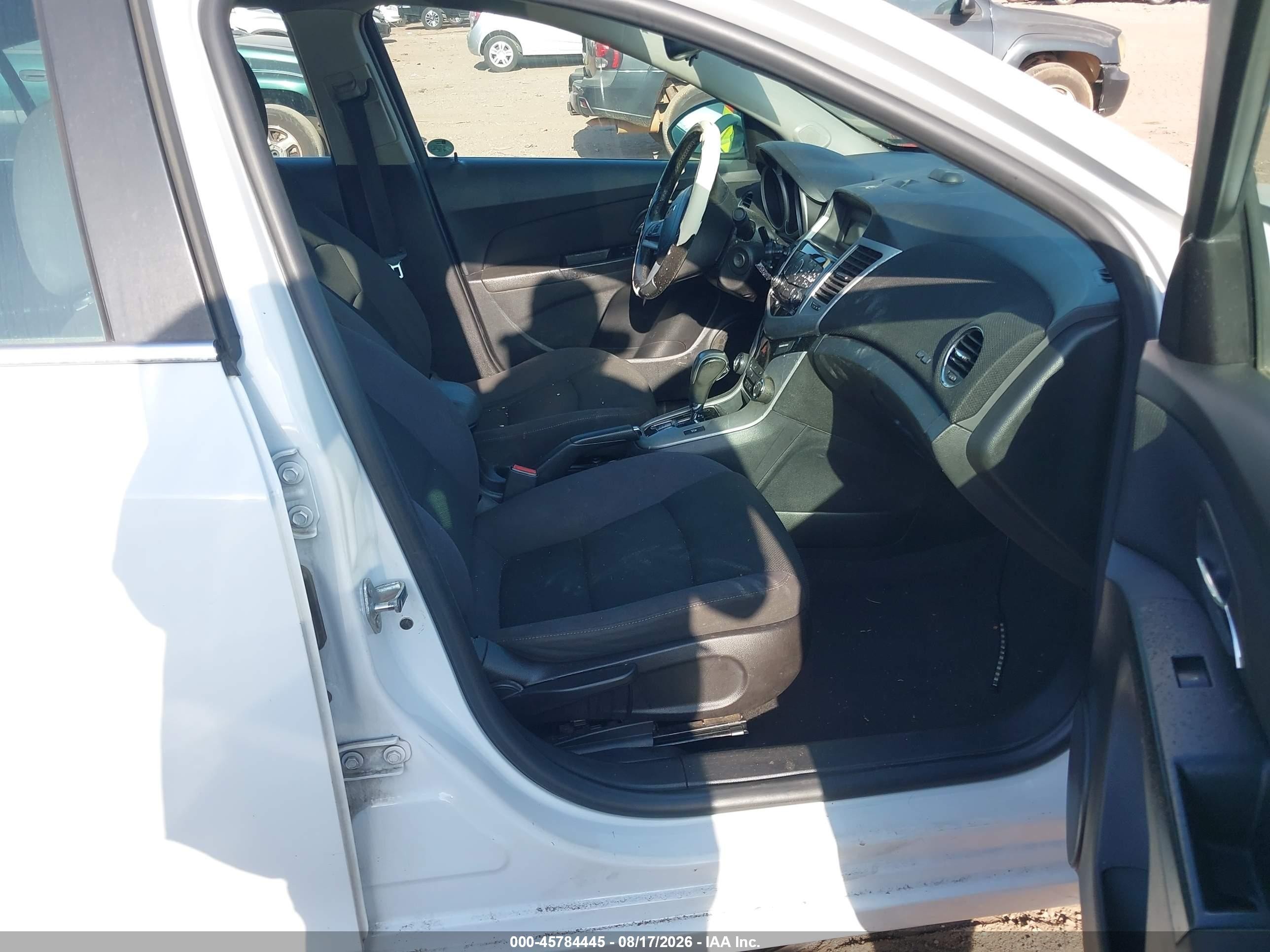 2014 Chevrolet Cruze 1lt Auto Белый vin: 1G1PC5SB2E7394495