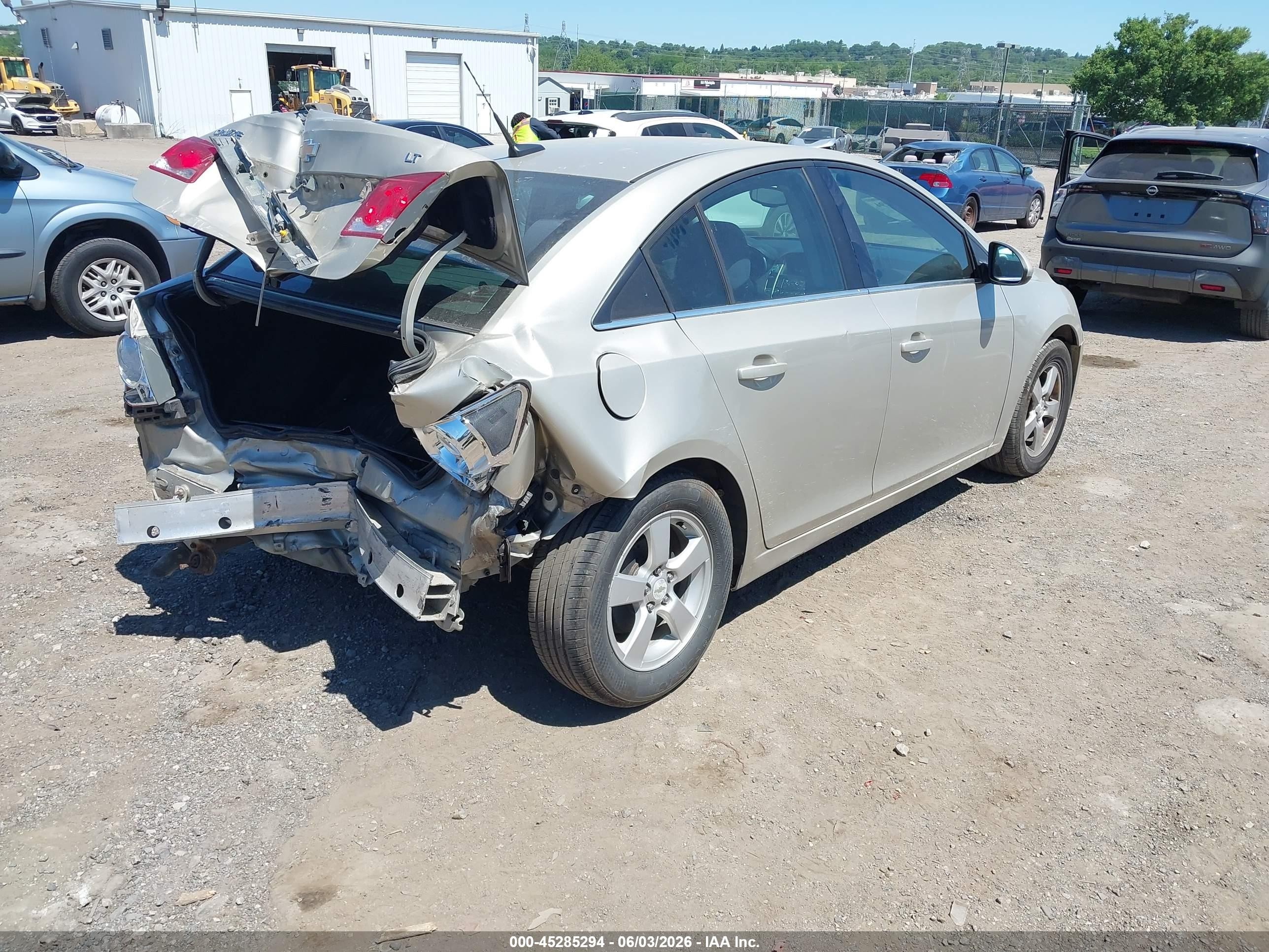 2014 Chevrolet Cruze 1lt Auto Gold vin: 1G1PC5SB2E7402045