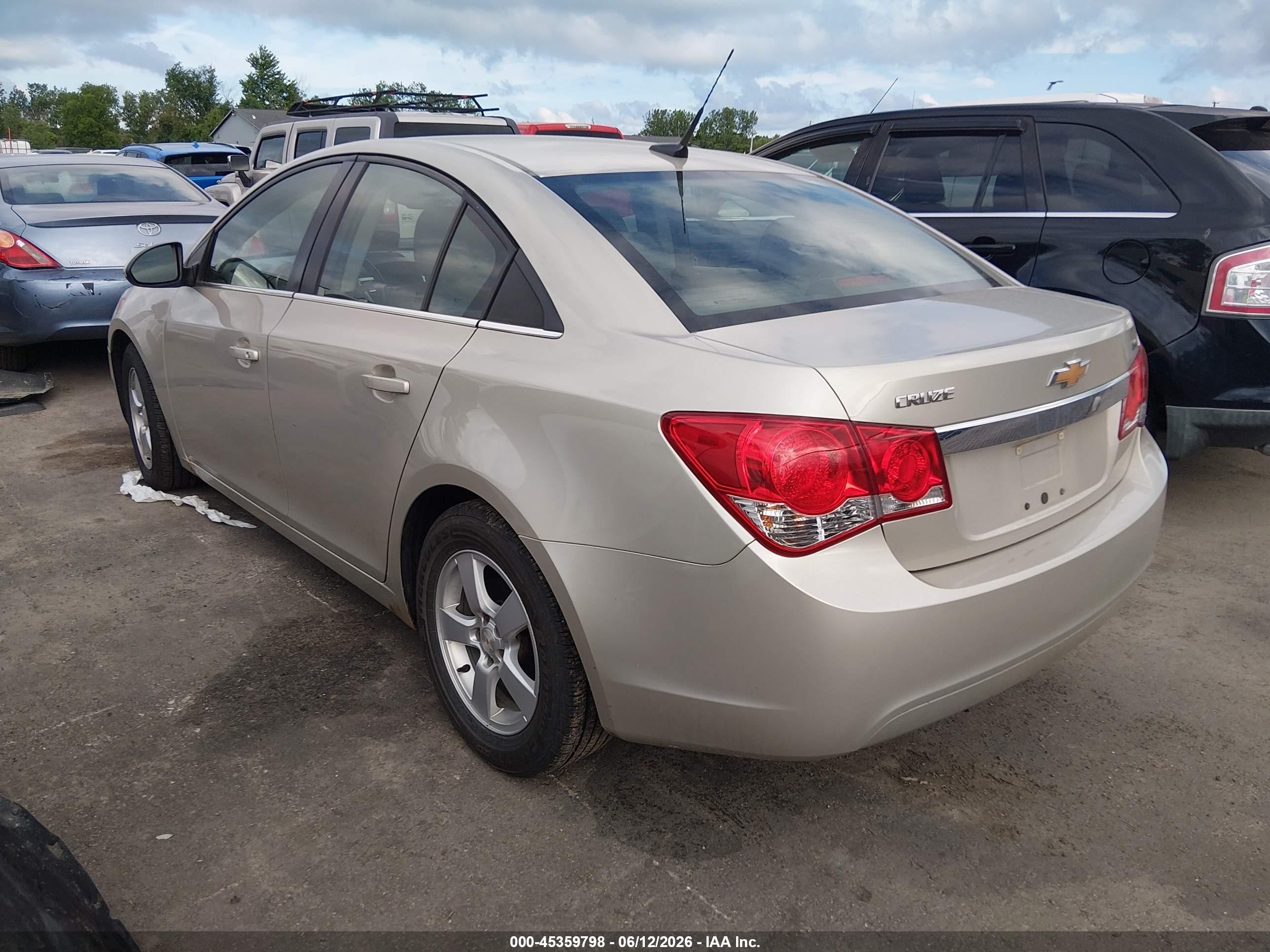 2014 Chevrolet Cruze 1lt Auto Желто-коричневый vin: 1G1PC5SB2E7483726