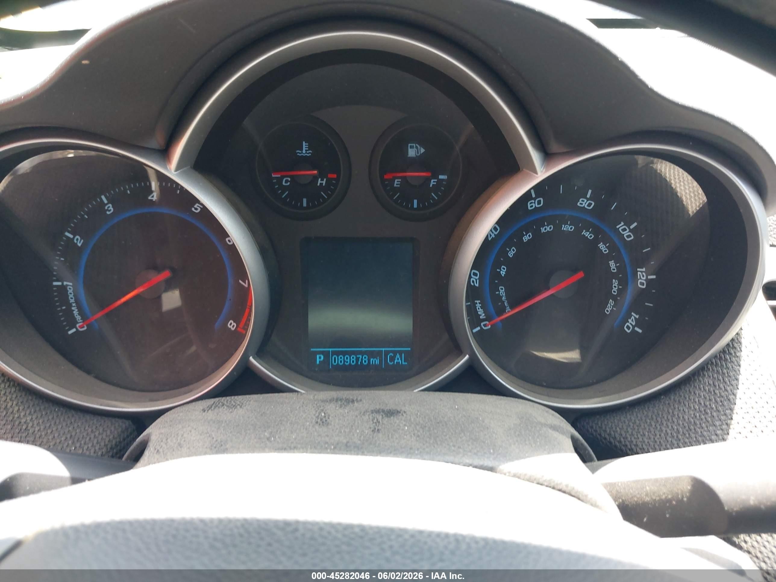 2015 Chevrolet Cruze 1lt Auto Серебряный vin: 1G1PC5SB2F7105682