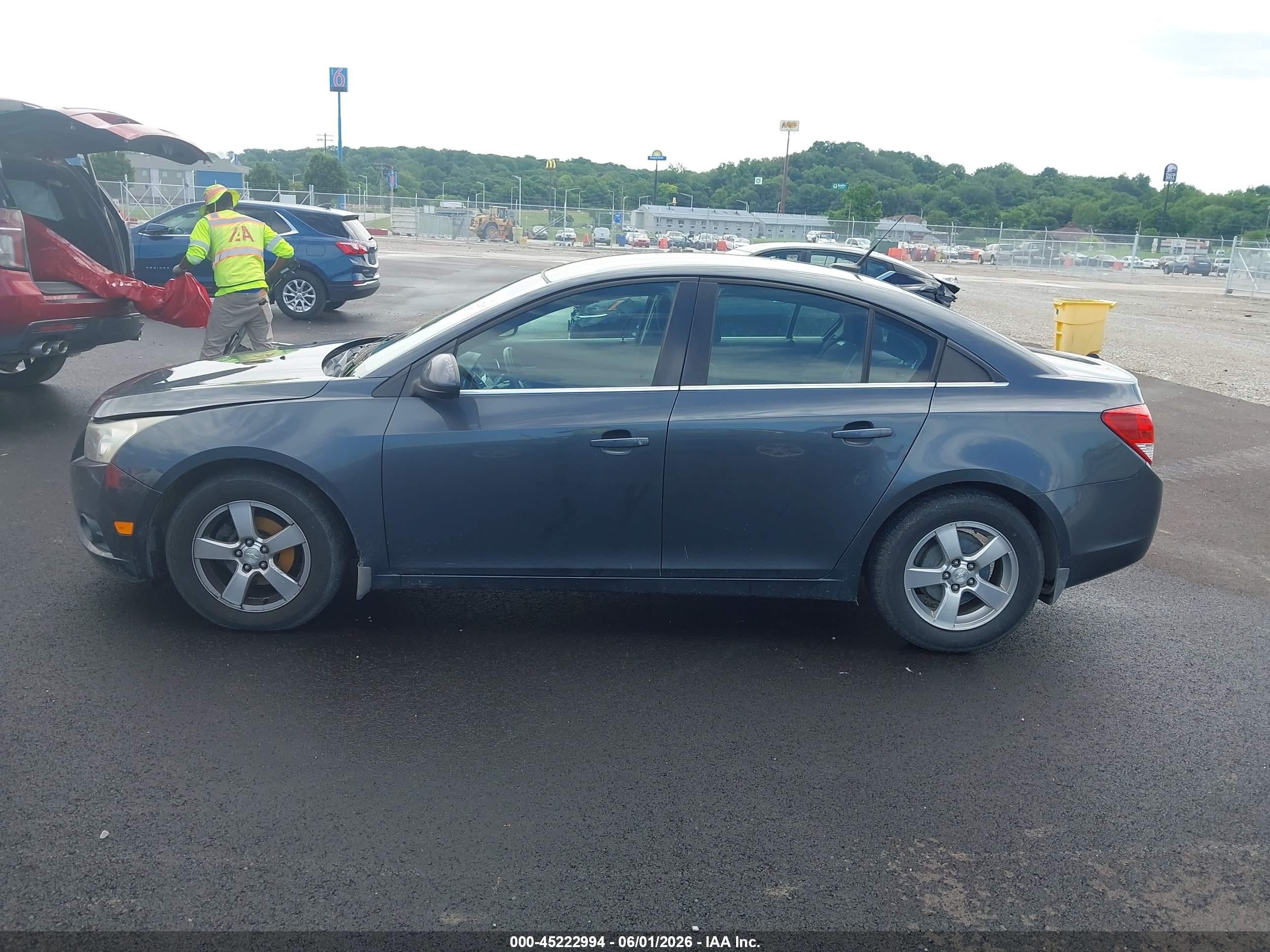 2013 Chevrolet Cruze 1lt Auto Gray vin: 1G1PC5SB3D7198757