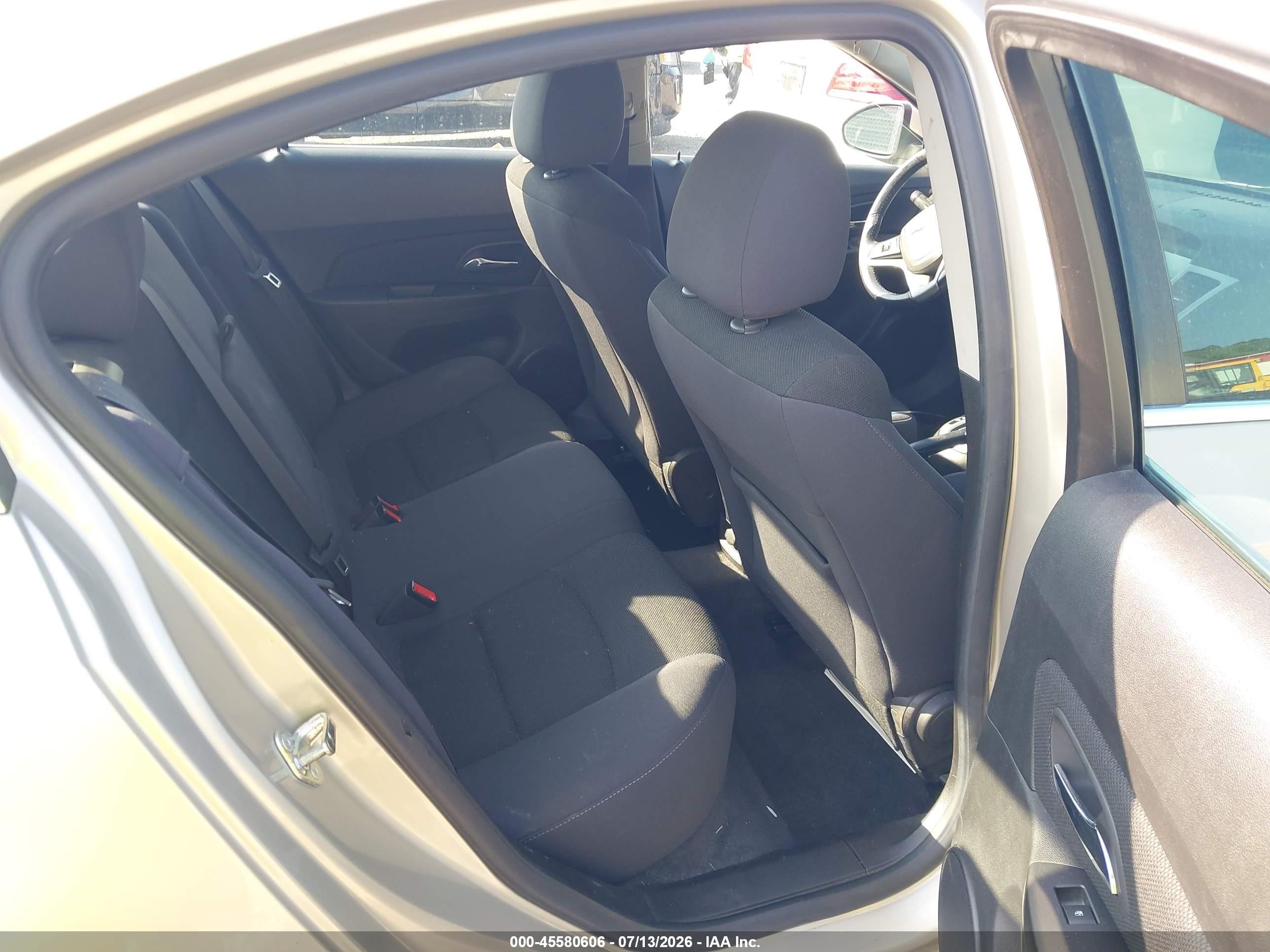 2013 Chevrolet Cruze 1lt Auto Beige vin: 1G1PC5SB3D7230218