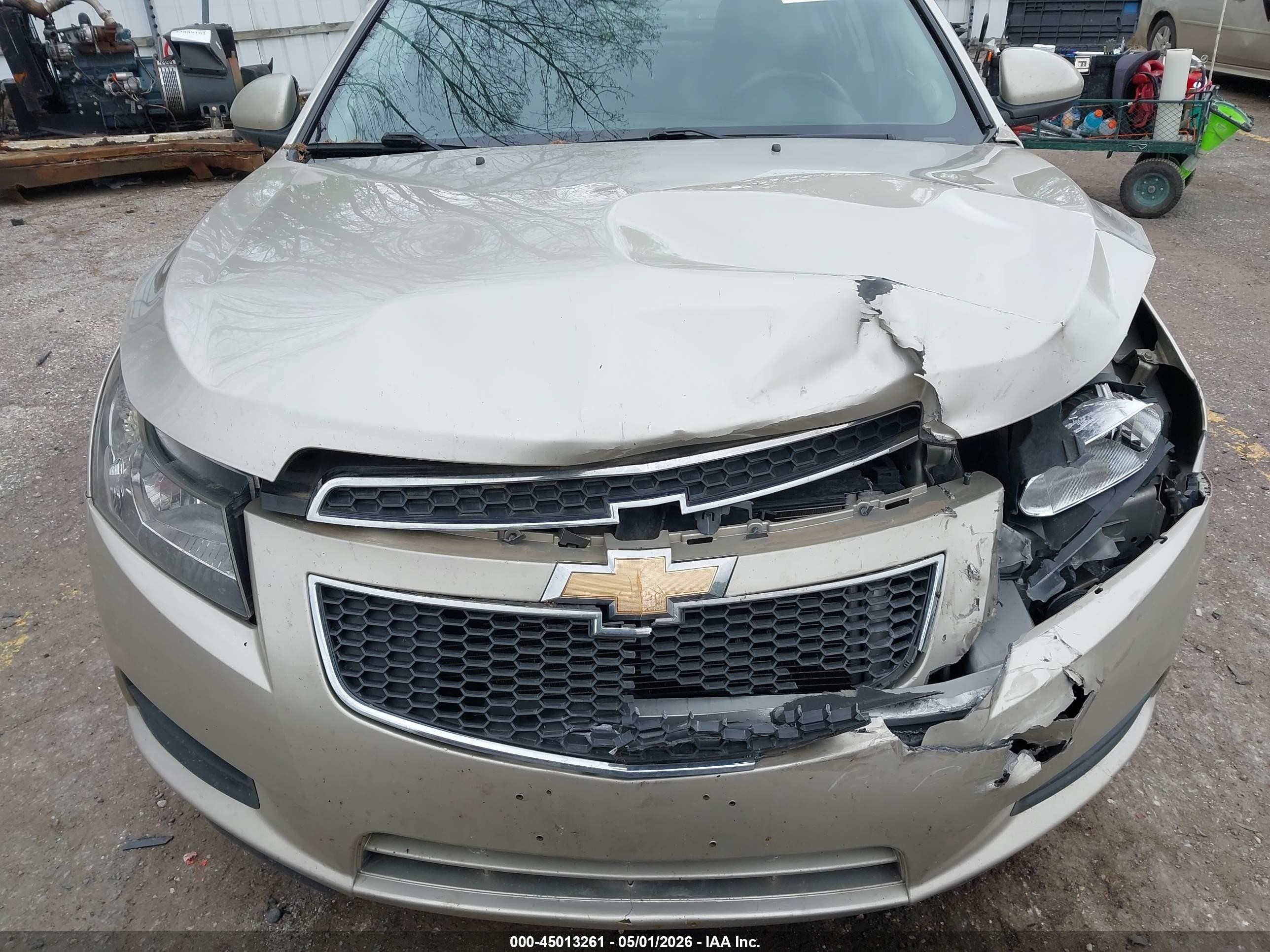 2014 Chevrolet Cruze 1lt Auto Beige vin: 1G1PC5SB3E7105611