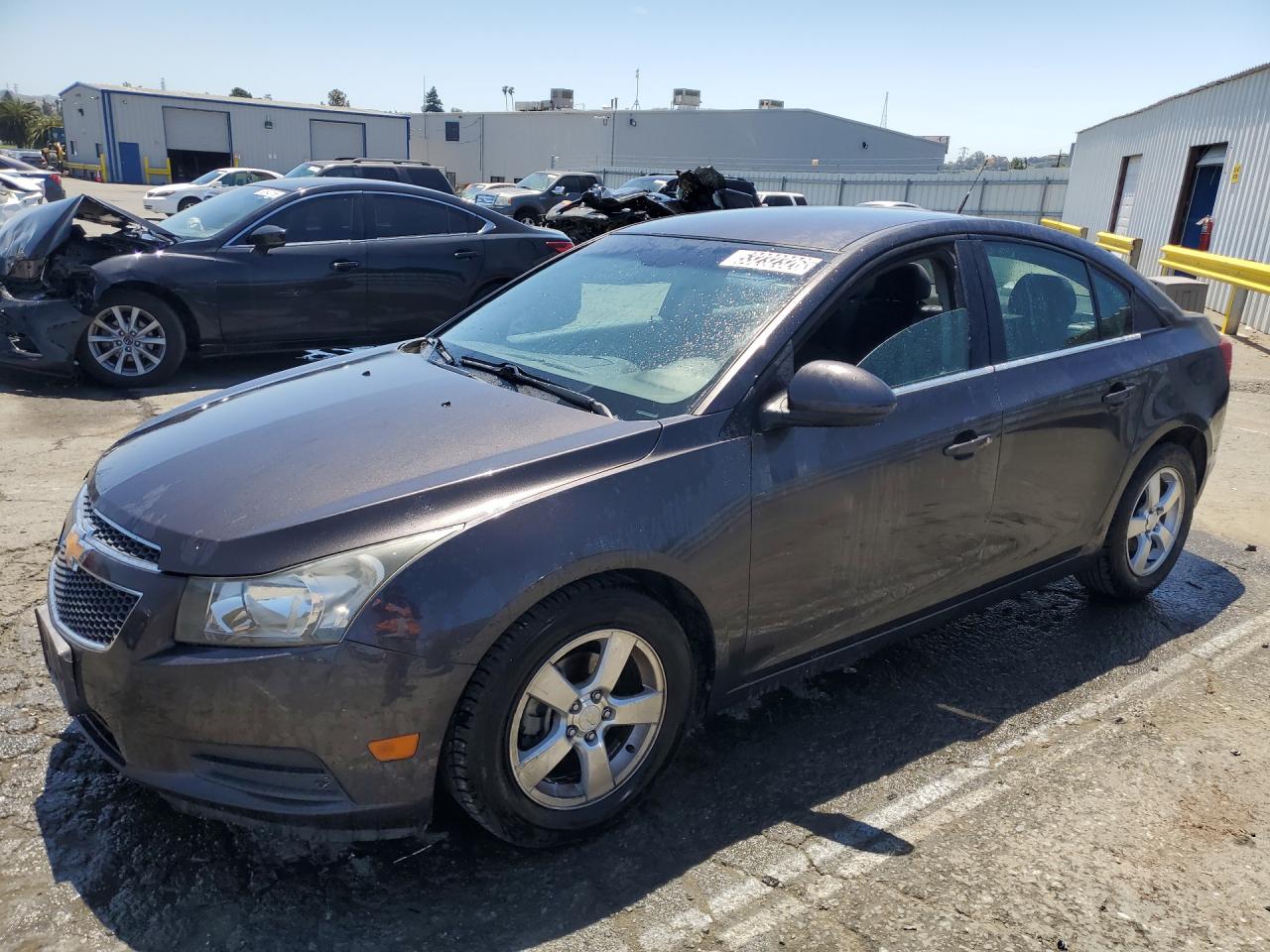 2014 Chevrolet Cruze Lt Gray vin: 1G1PC5SB3E7106774 Damage: Left Head Lamp, Faded, Repair Required