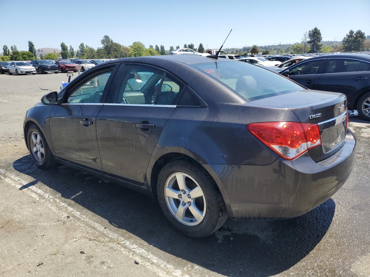 2014 Chevrolet Cruze Lt Gray vin: 1G1PC5SB3E7106774 Damage: Left Rocker Panel, Dent(S) W/ Paint Dmg, 2 To 3 Inches