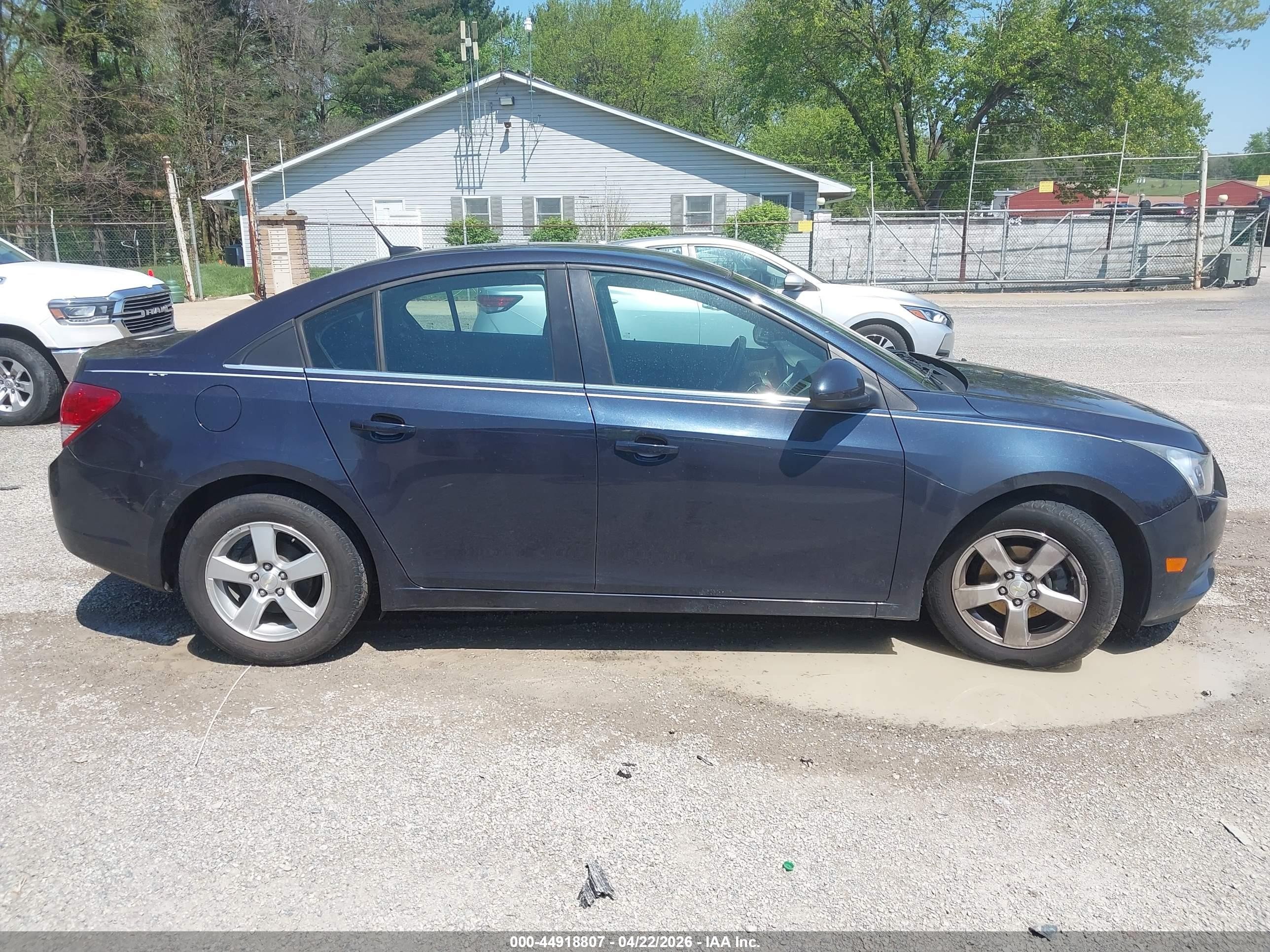 2014 Chevrolet Cruze 1lt Auto Blue vin: 1G1PC5SB3E7172774