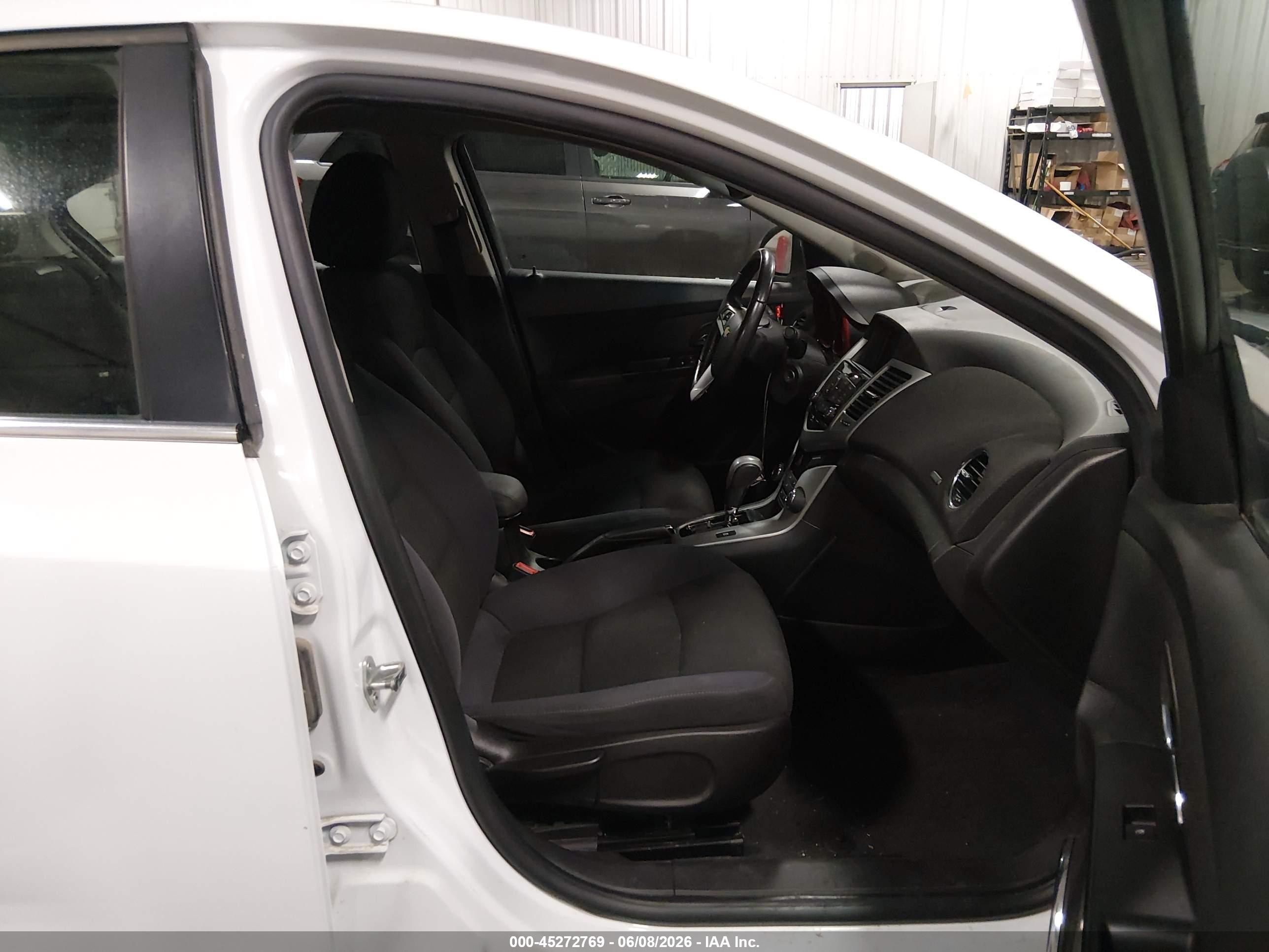 2014 Chevrolet Cruze 1lt Auto White vin: 1G1PC5SB3E7208558