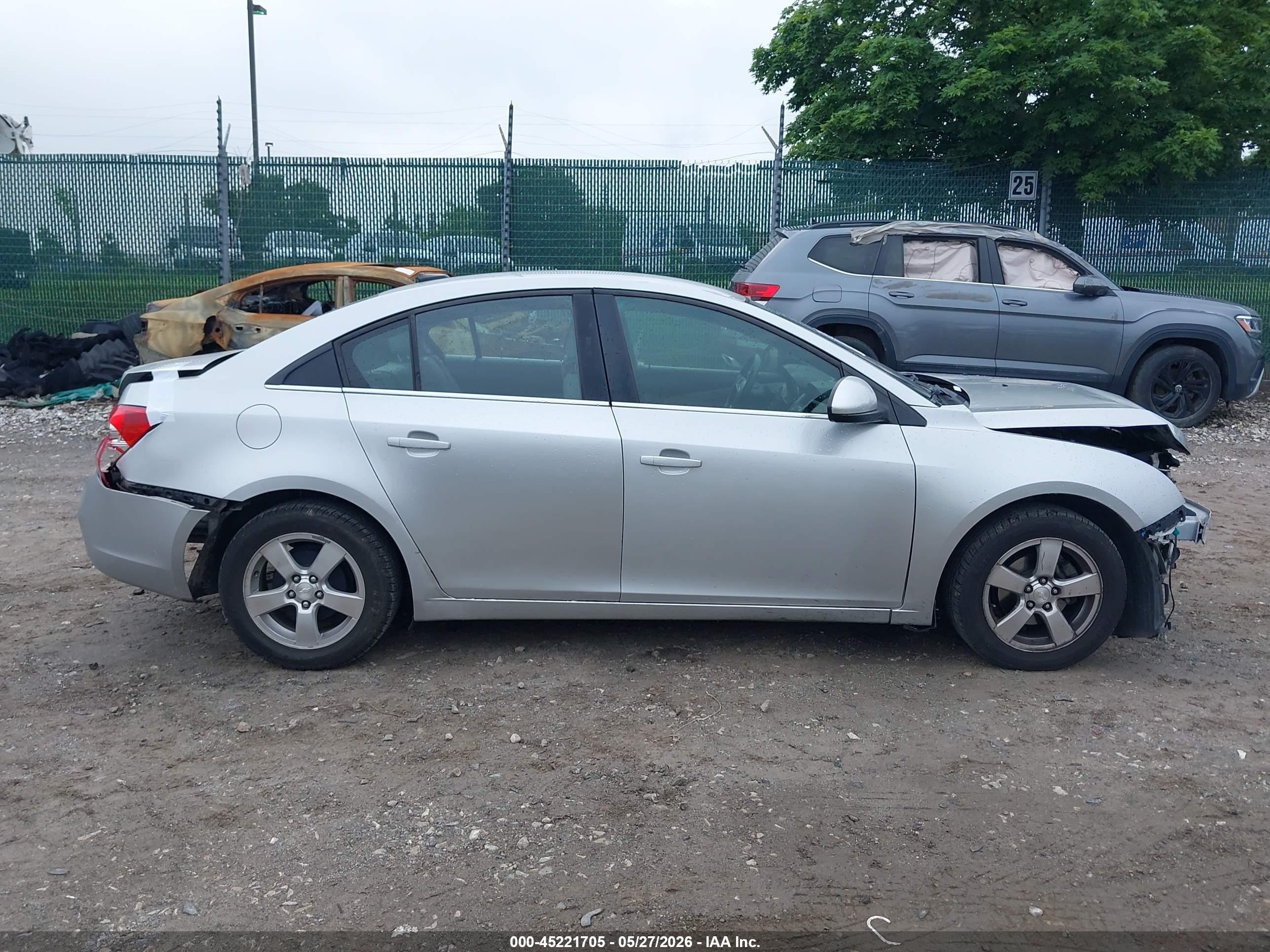 2014 Chevrolet Cruze 1lt Auto Серебряный vin: 1G1PC5SB3E7241284