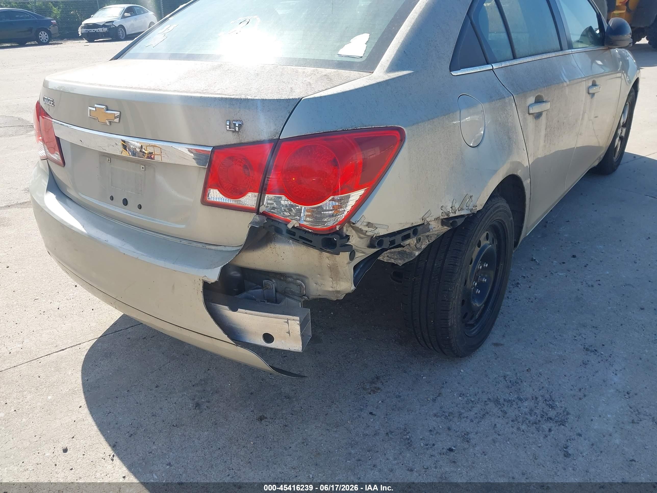 2014 Chevrolet Cruze 1lt Auto Beige vin: 1G1PC5SB3E7402457