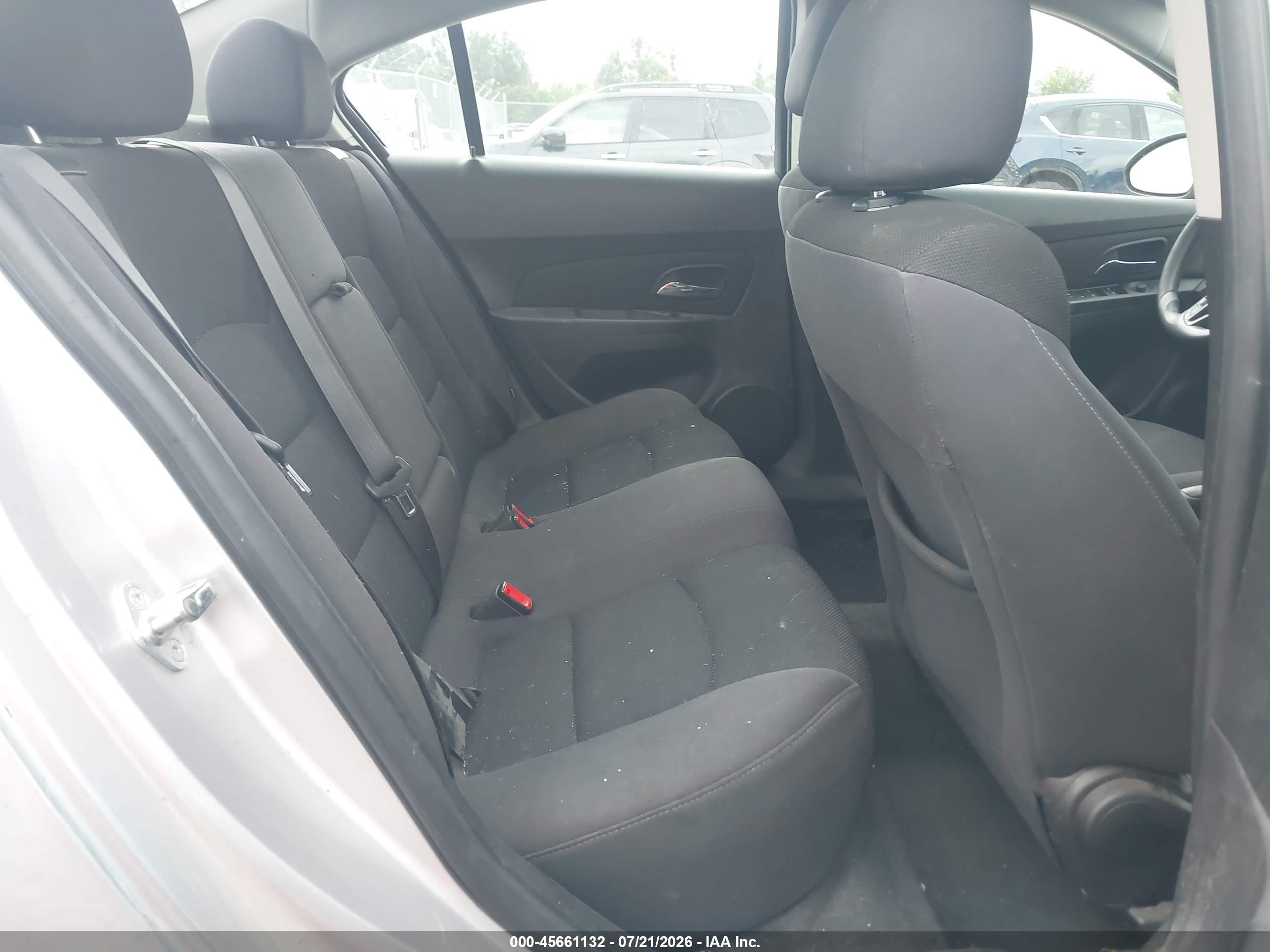 2015 Chevrolet Cruze 1lt Auto Silver vin: 1G1PC5SB3F7181895