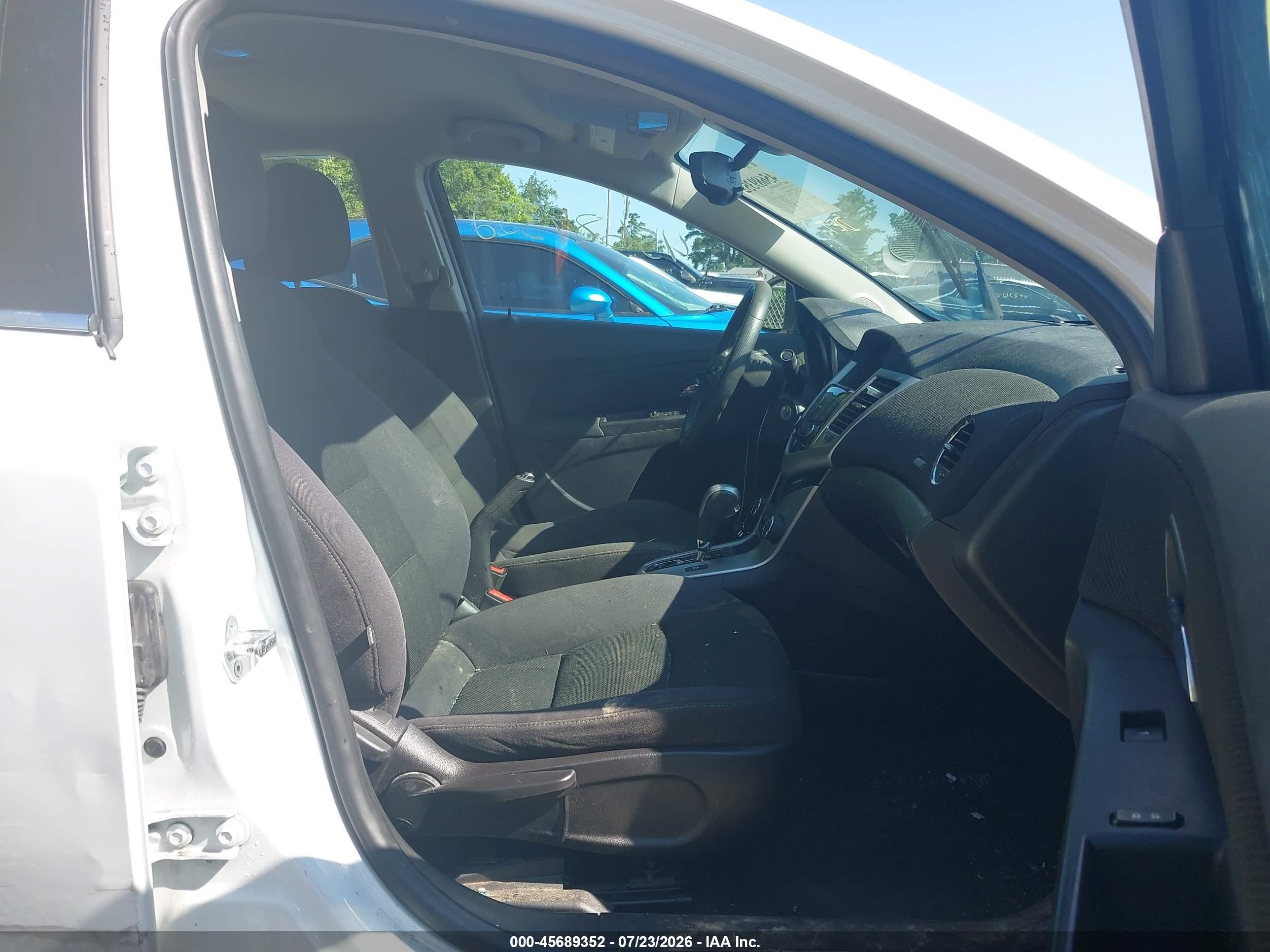 2015 Chevrolet Cruze 1lt Auto White vin: 1G1PC5SB3F7208822