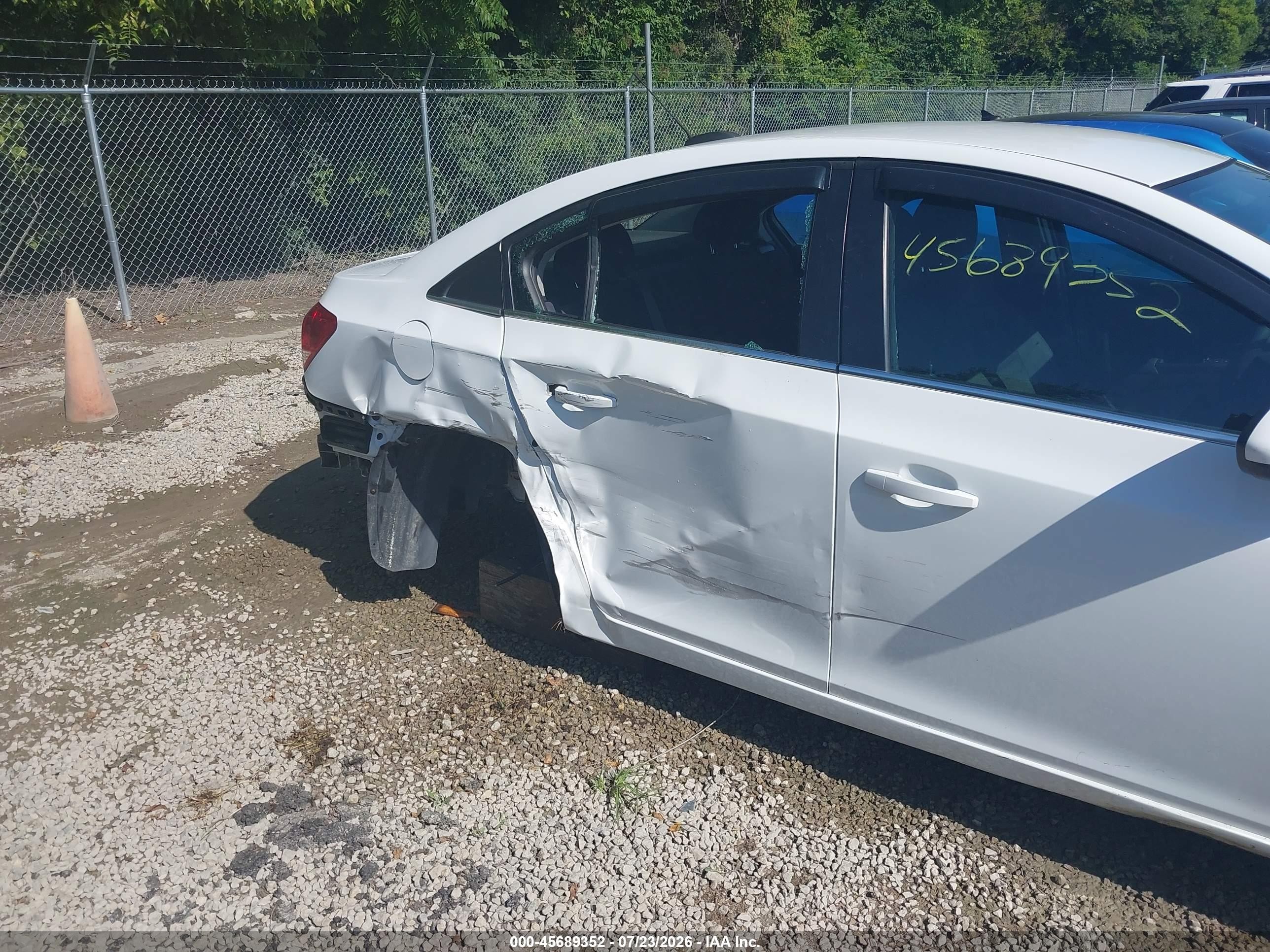 2015 Chevrolet Cruze 1lt Auto White vin: 1G1PC5SB3F7208822