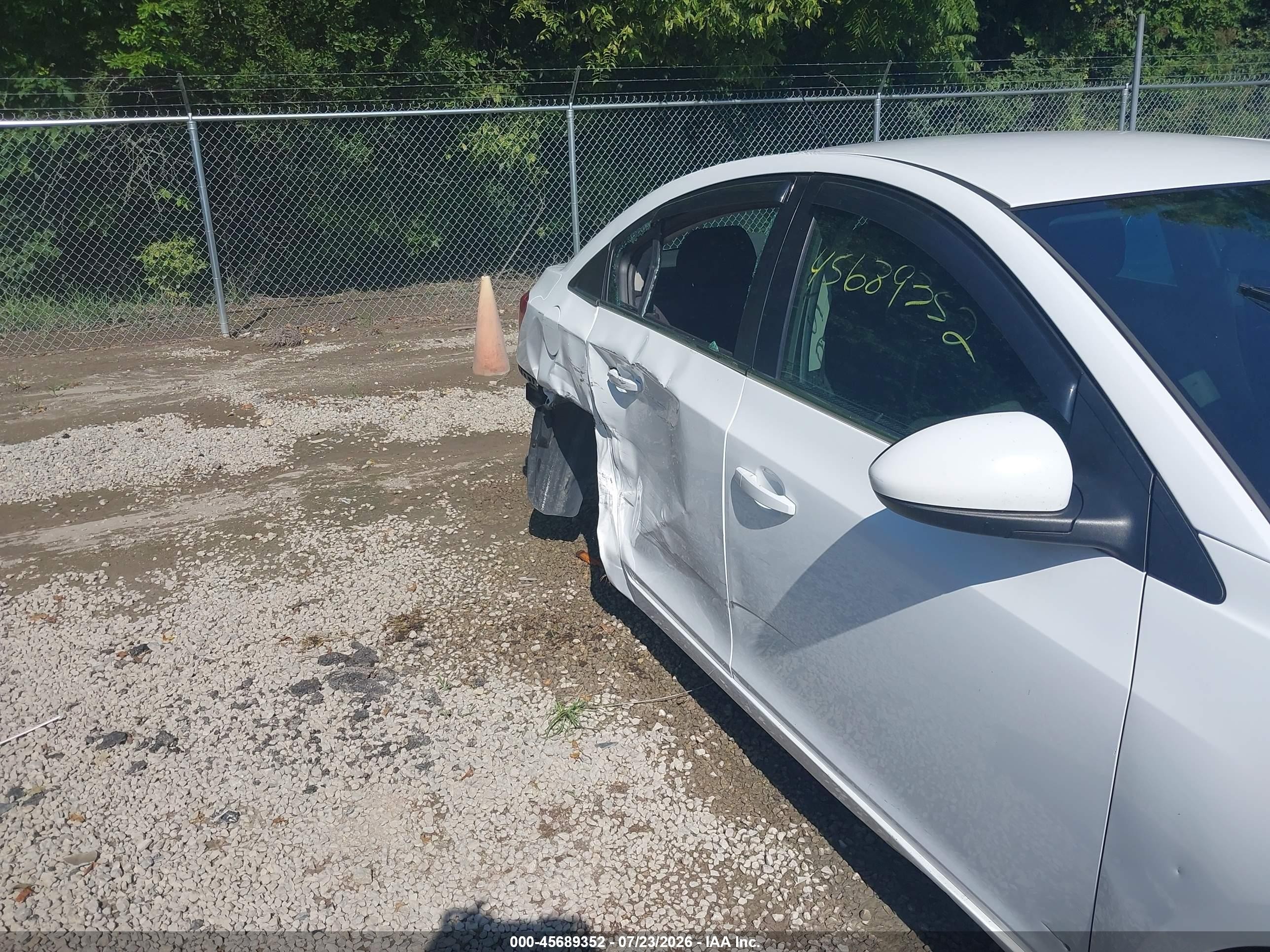 2015 Chevrolet Cruze 1lt Auto White vin: 1G1PC5SB3F7208822