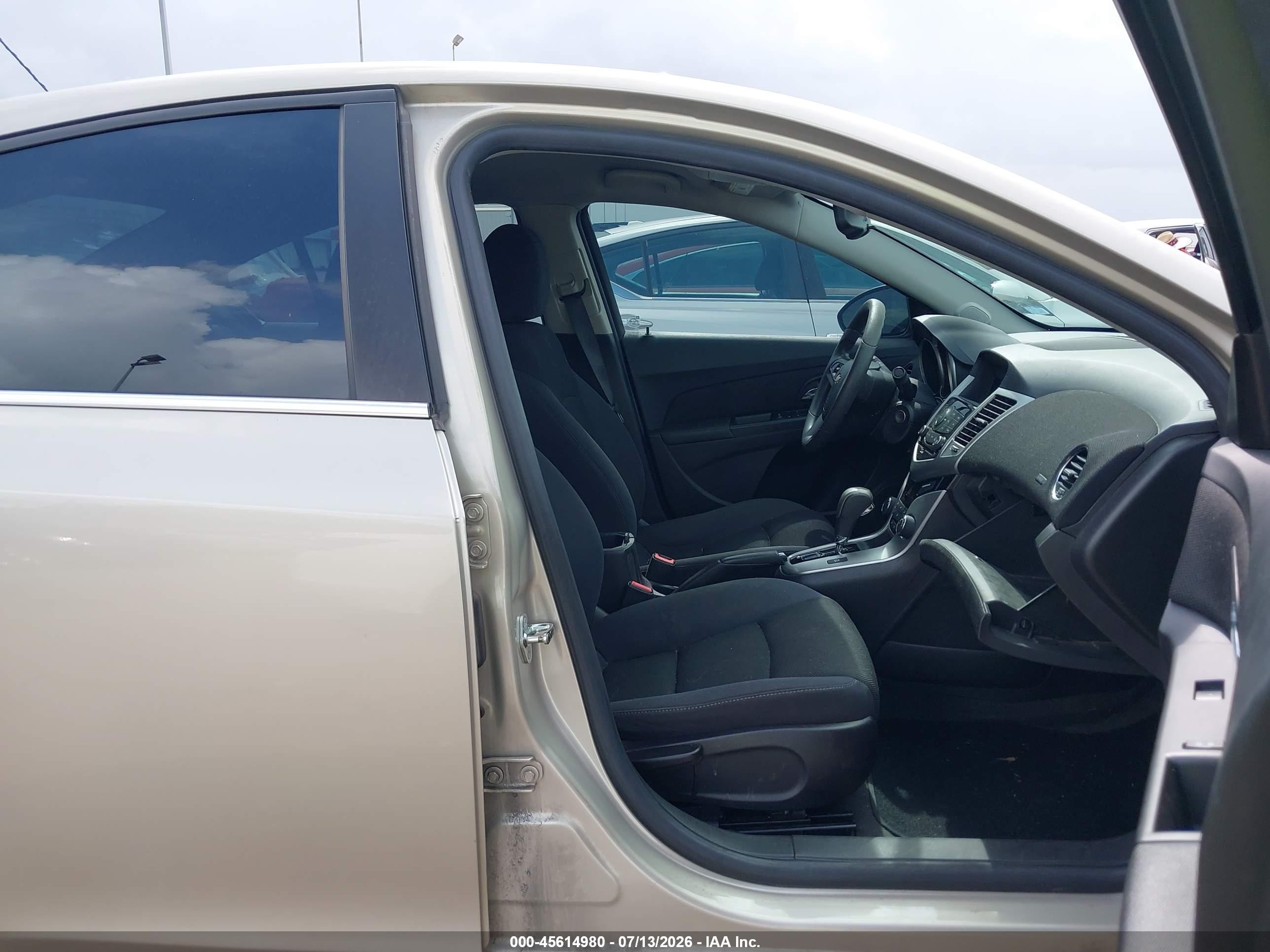 2015 Chevrolet Cruze 1lt Auto Желто-коричневый vin: 1G1PC5SB3F7278479
