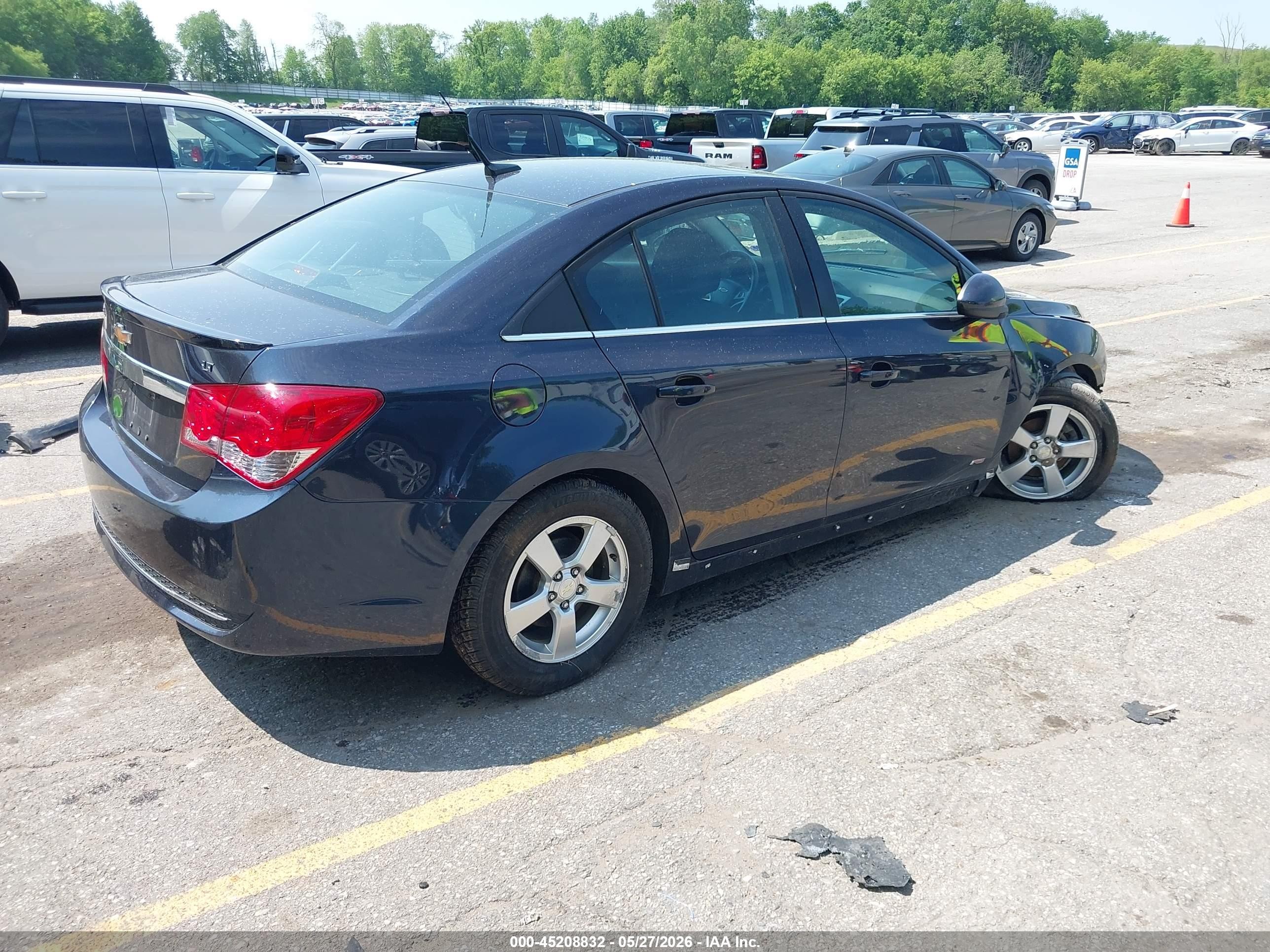 2014 Chevrolet Cruze 1lt Auto Navy vin: 1G1PC5SB4E7137368