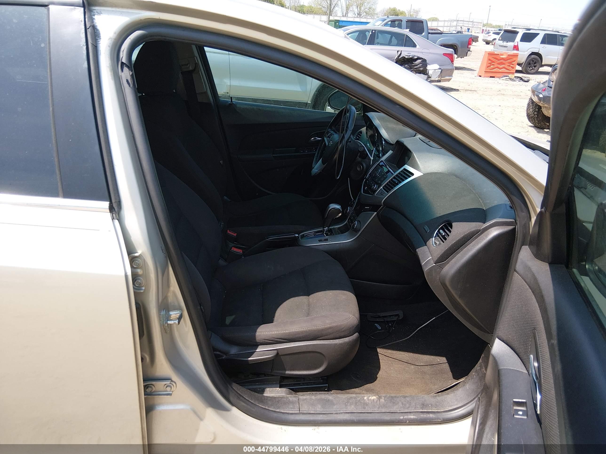 2014 Chevrolet Cruze 1lt Auto Gold vin: 1G1PC5SB4E7195092