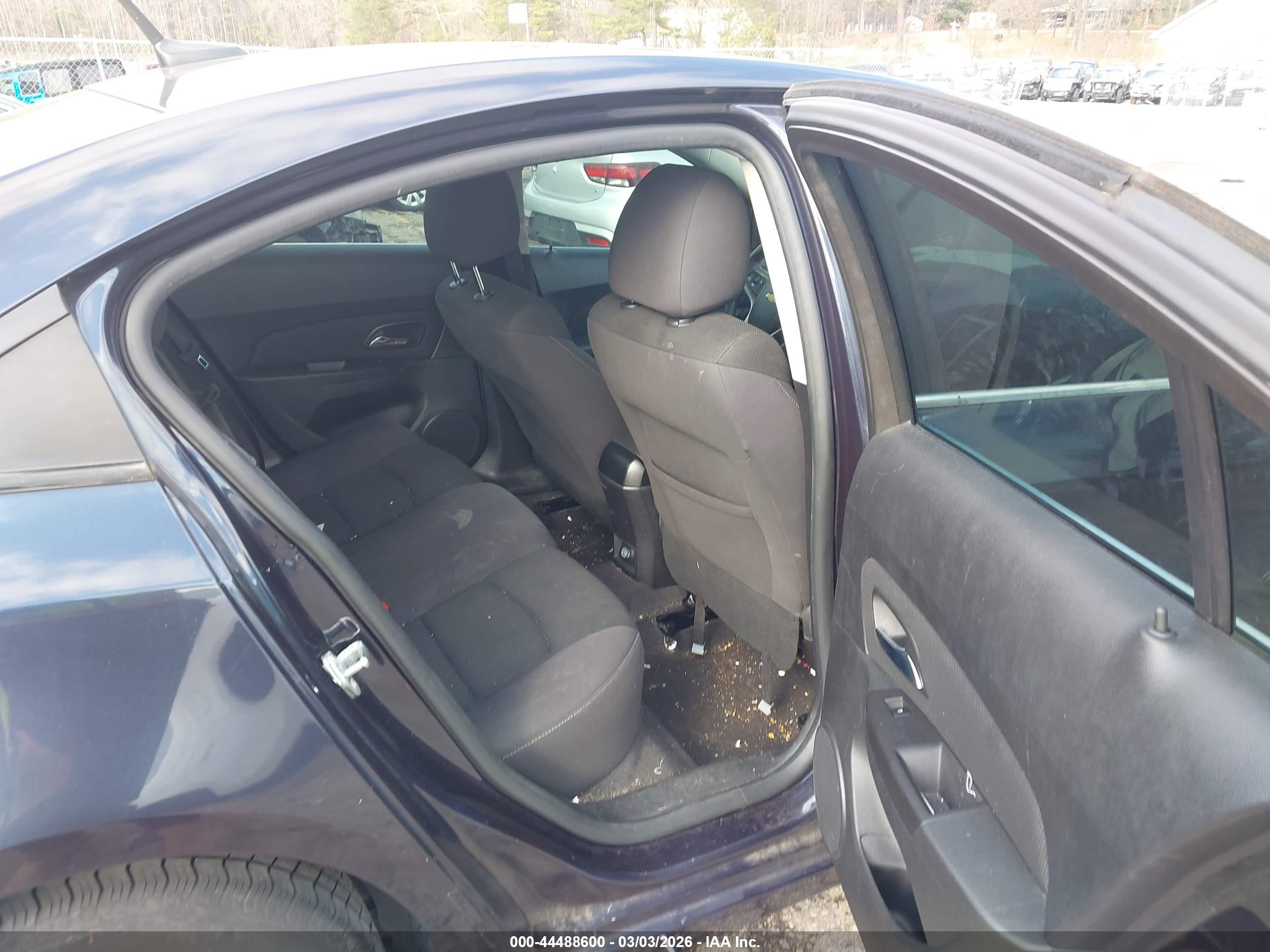 2014 Chevrolet Cruze 1lt Auto Navy vin: 1G1PC5SB4E7429408