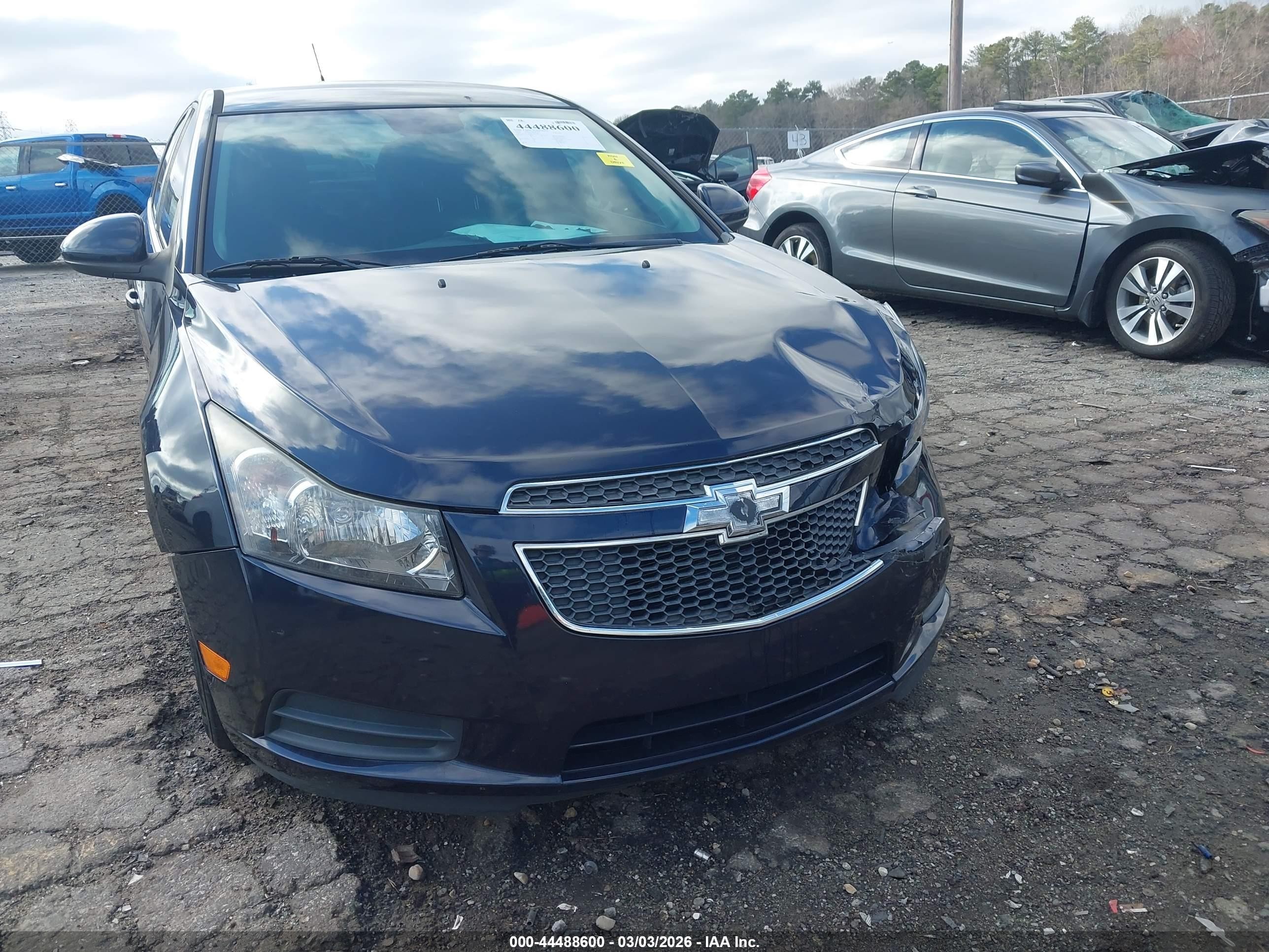 2014 Chevrolet Cruze 1lt Auto Navy vin: 1G1PC5SB4E7429408