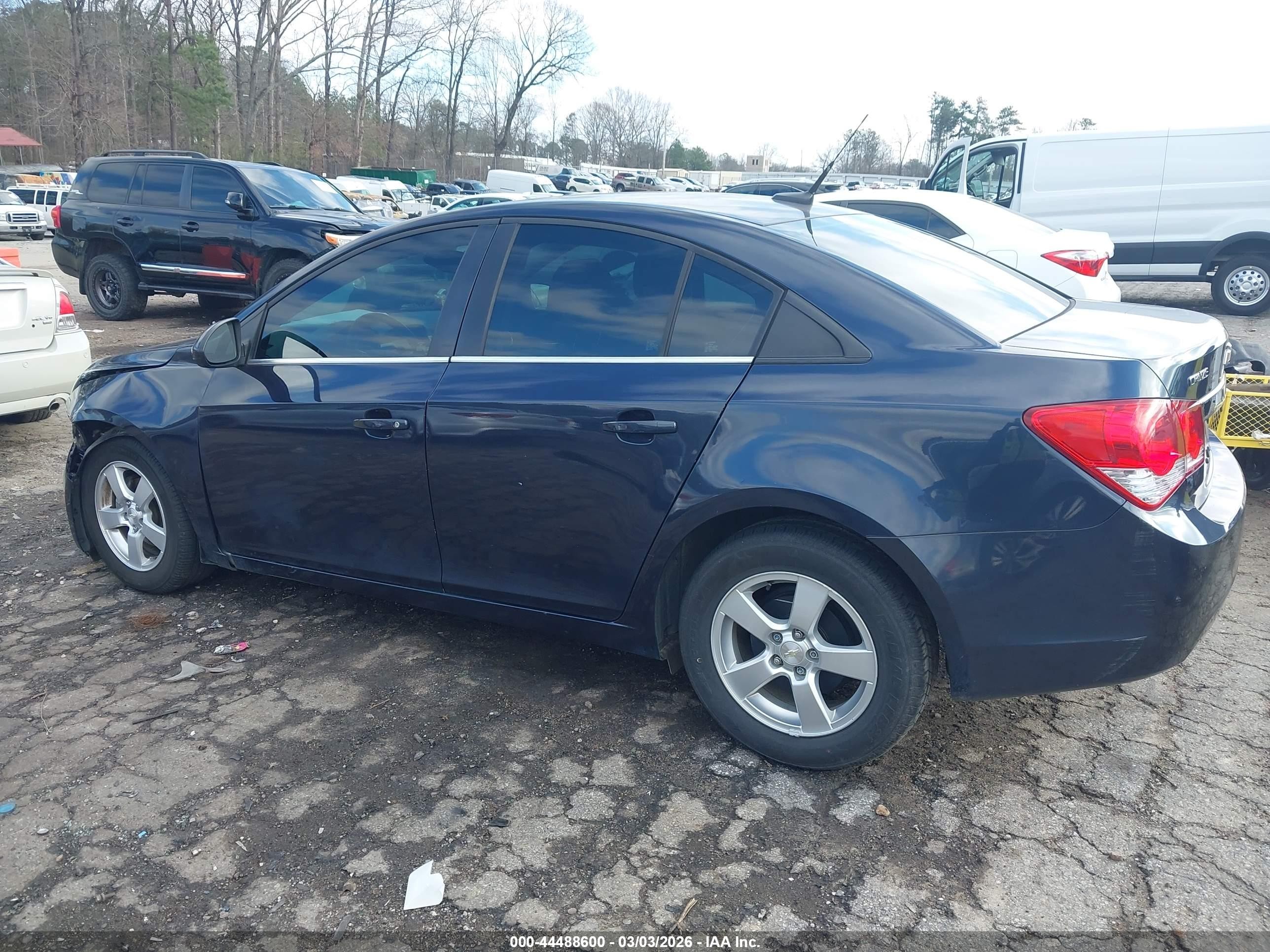 2014 Chevrolet Cruze 1lt Auto Navy vin: 1G1PC5SB4E7429408