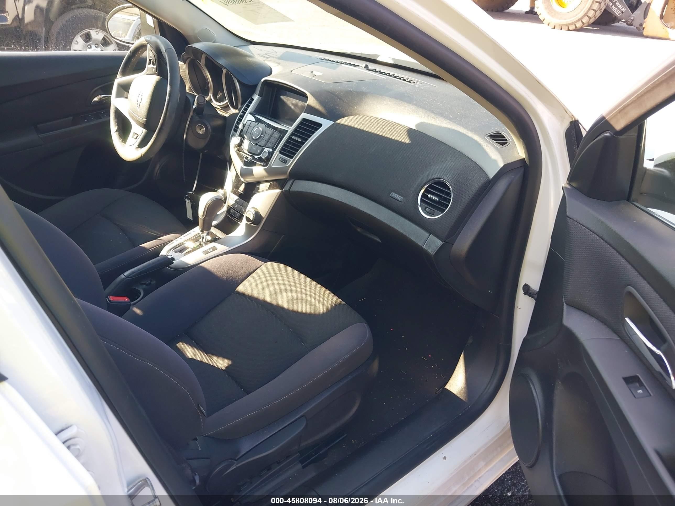 2014 Chevrolet Cruze 1lt Auto White vin: 1G1PC5SB4E7450789