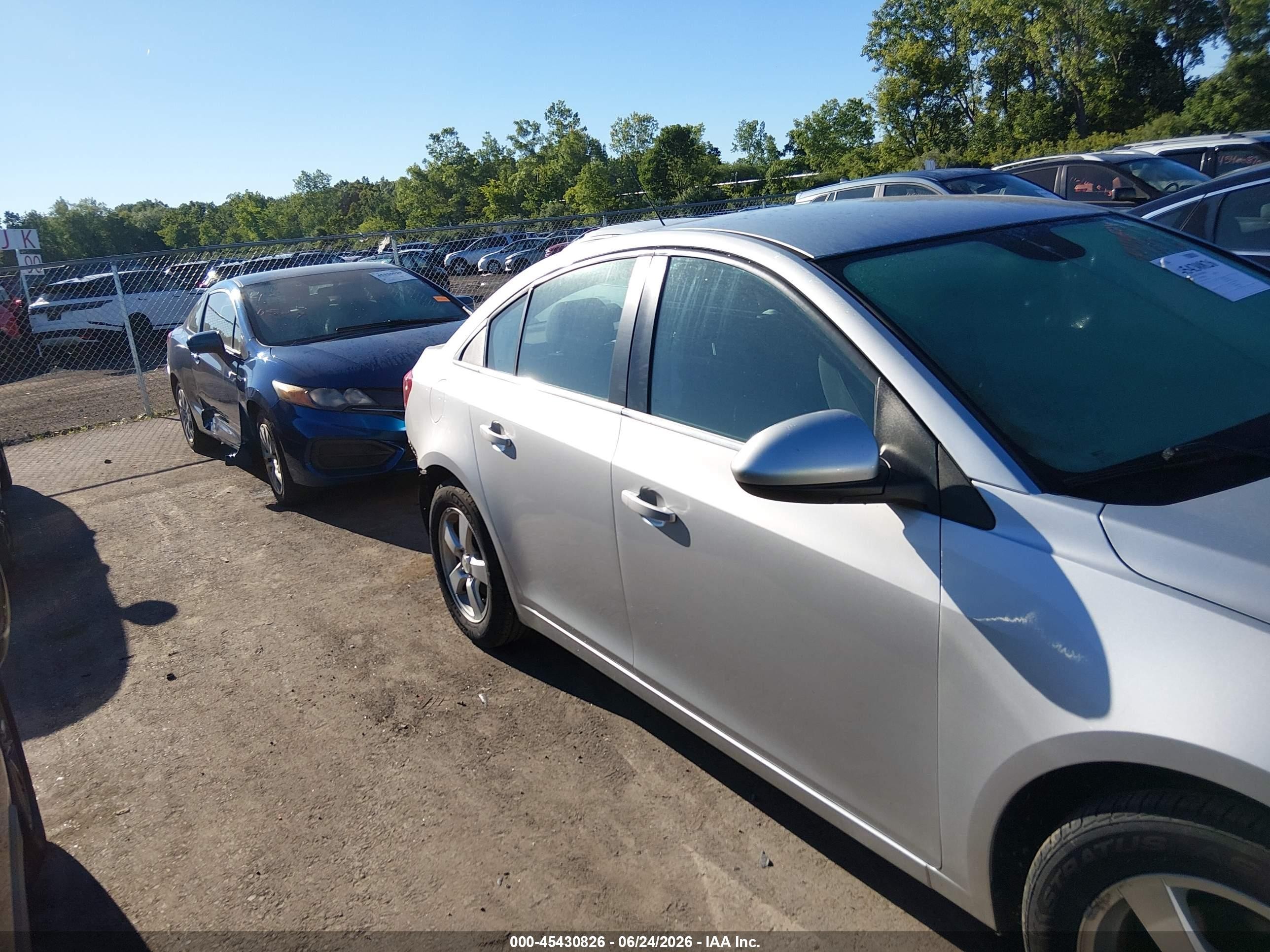 2015 Chevrolet Cruze 1lt Auto Silver vin: 1G1PC5SB4F7150400