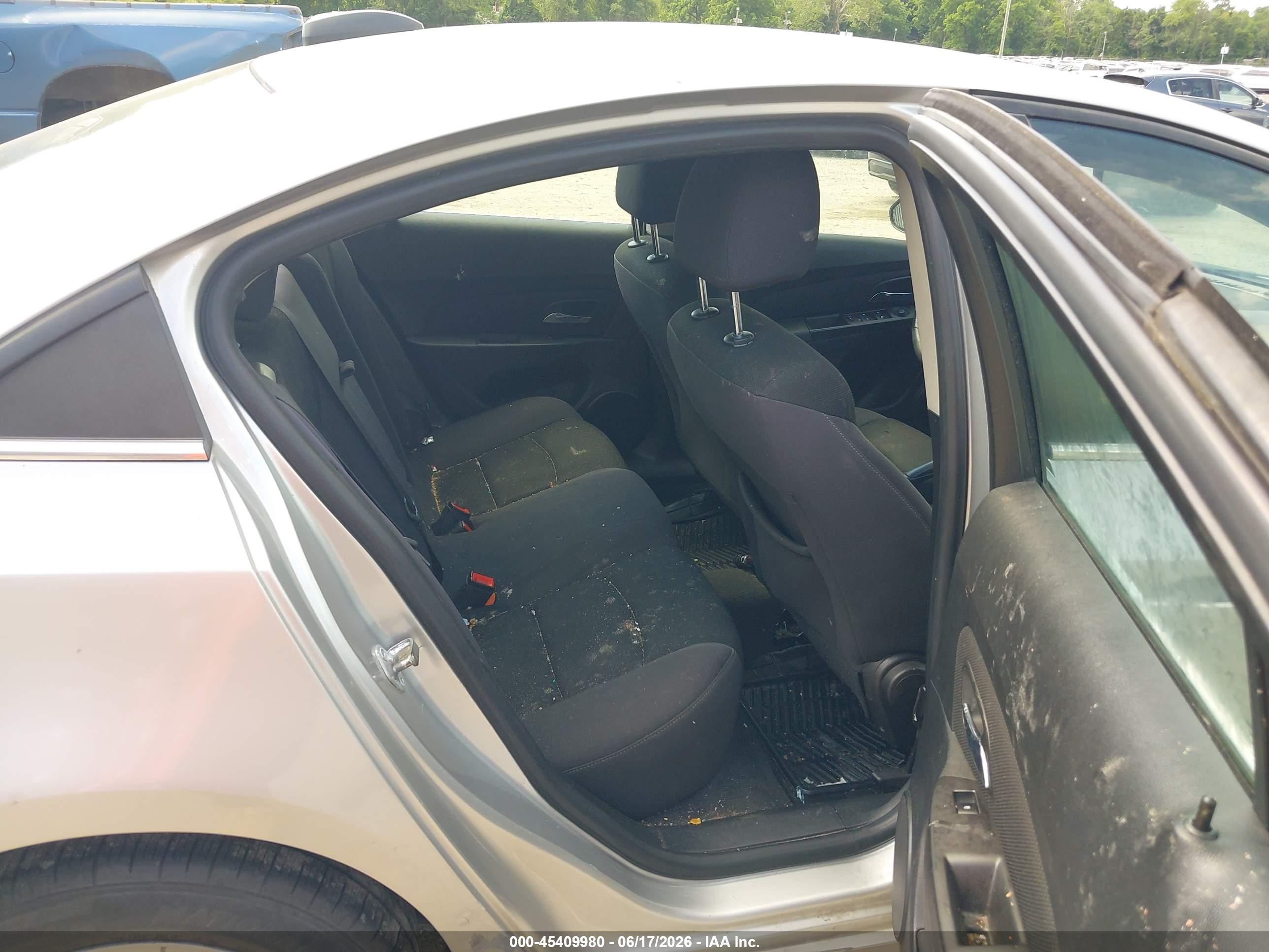 2015 Chevrolet Cruze 1lt Auto Silver vin: 1G1PC5SB4F7159856