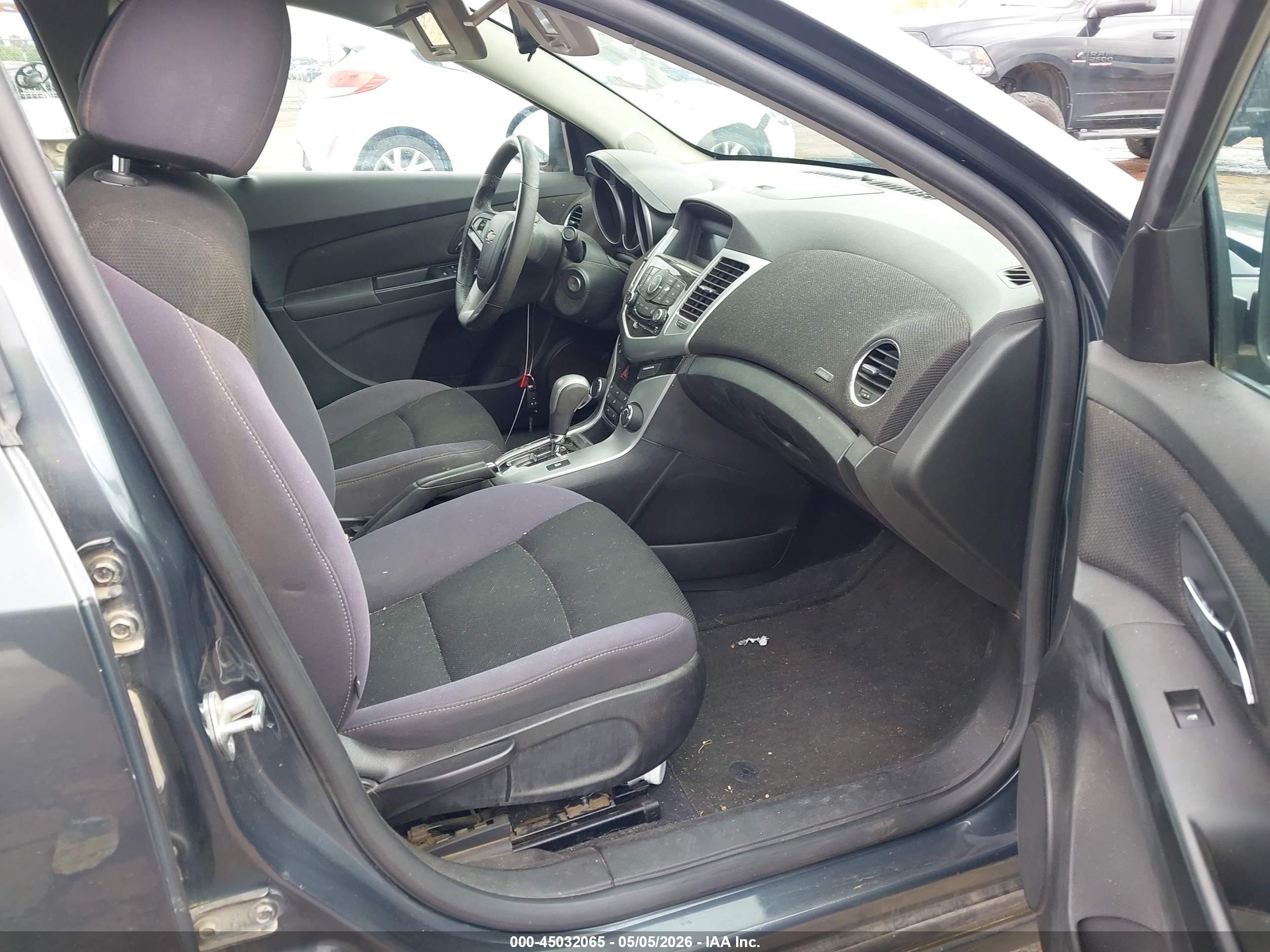2013 Chevrolet Cruze 1lt Auto Серый vin: 1G1PC5SB5D7203876
