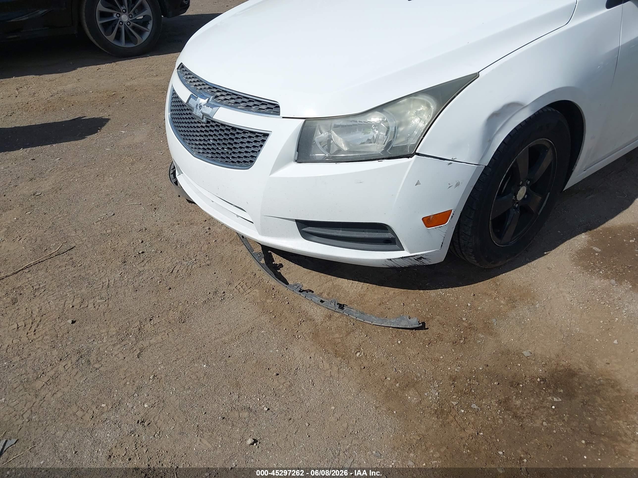 2013 Chevrolet Cruze 1lt Auto White vin: 1G1PC5SB5D7330403