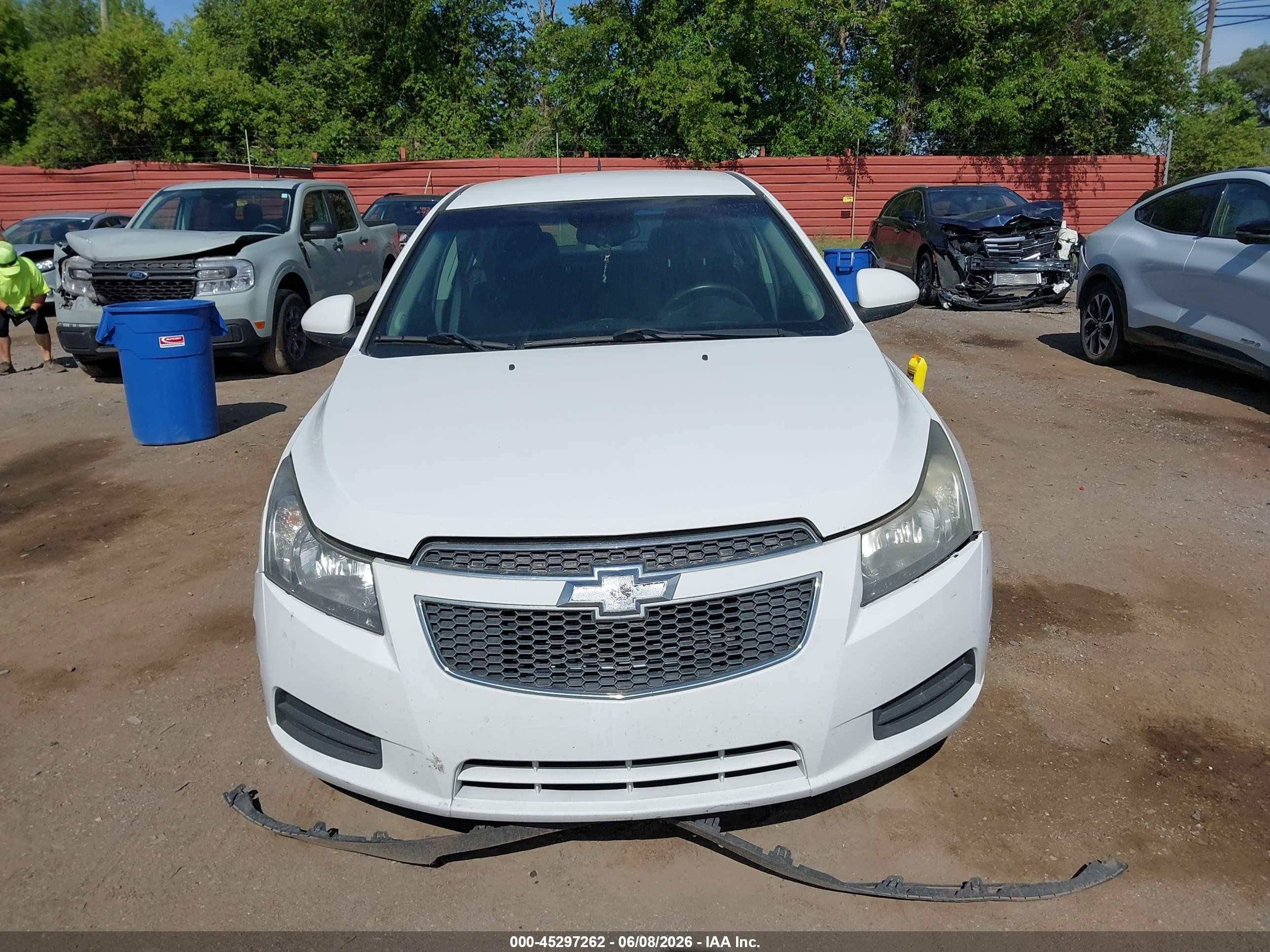 2013 Chevrolet Cruze 1lt Auto White vin: 1G1PC5SB5D7330403