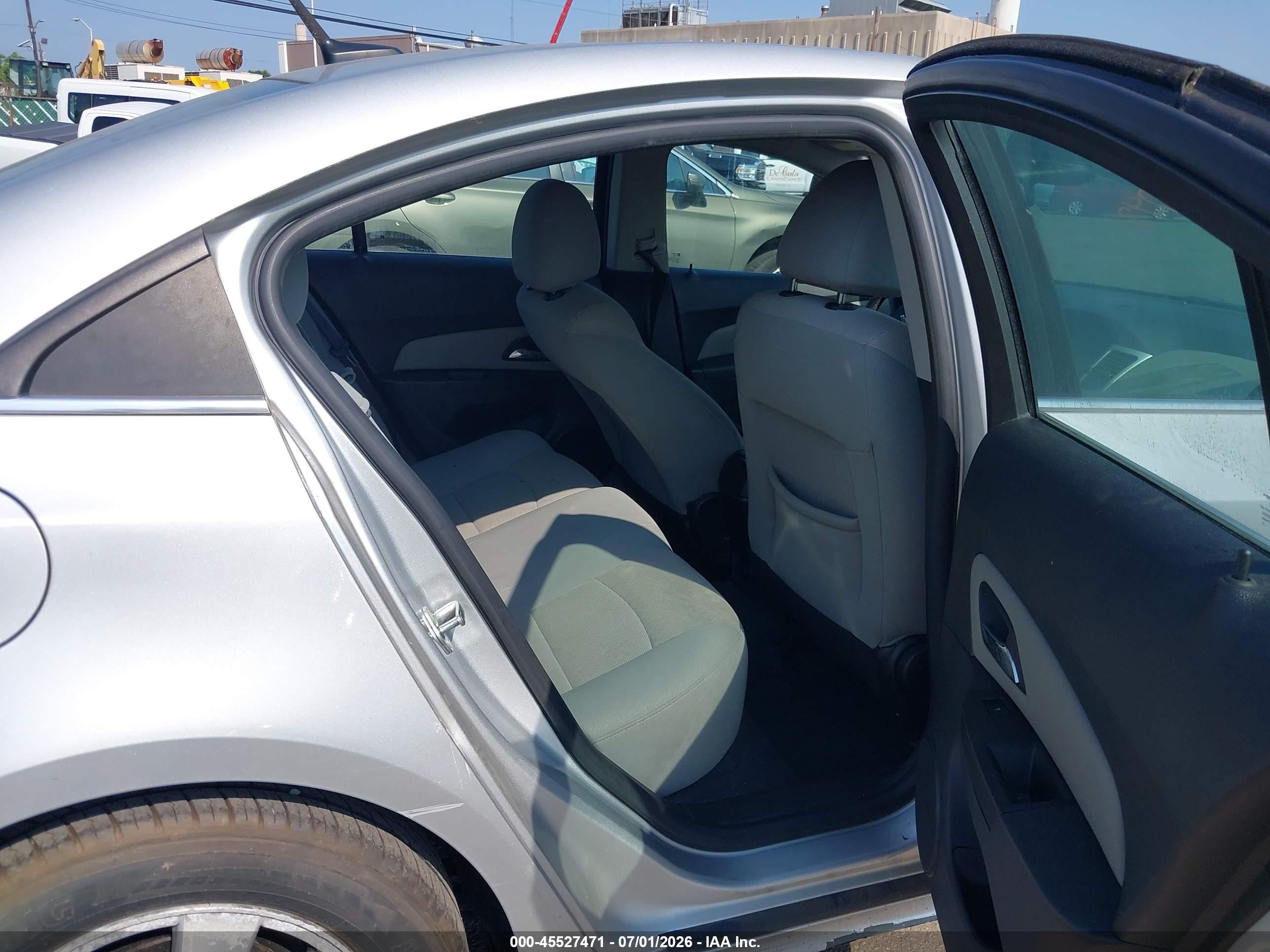 2014 Chevrolet Cruze 1lt Auto Silver vin: 1G1PC5SB5E7114794