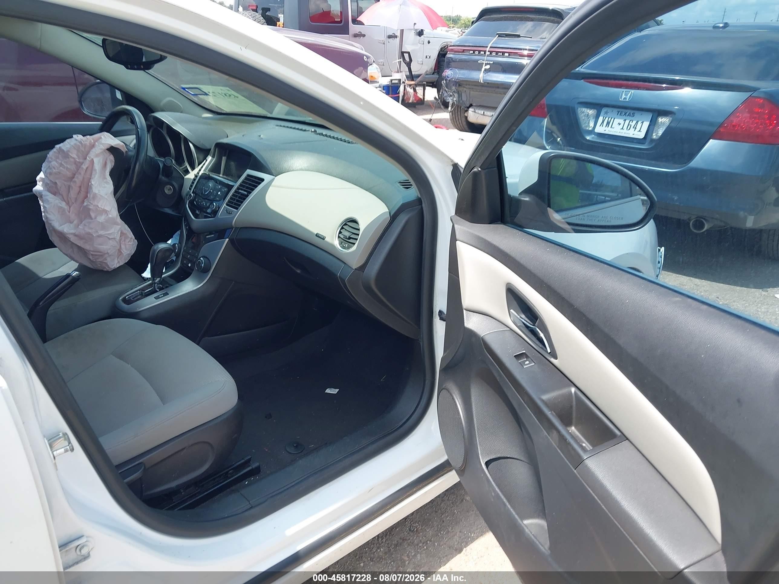 2014 Chevrolet Cruze 1lt Auto White vin: 1G1PC5SB5E7159864
